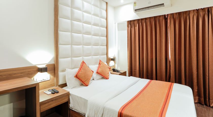 Hotel Ratna Mahal in Mumbai