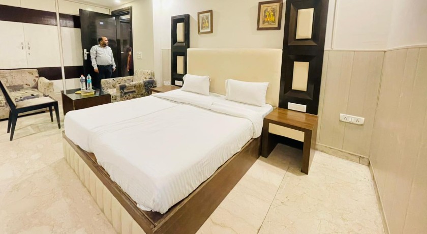 Aaron Harikanta in Delhi