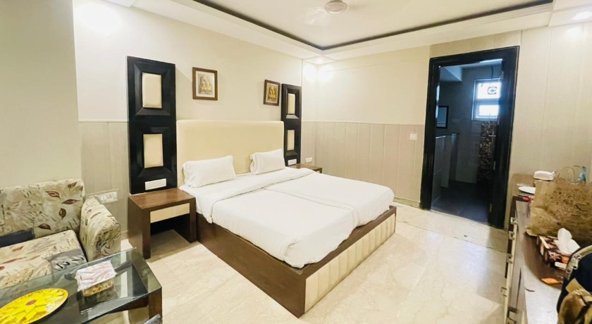 Aaron Harikanta in Delhi