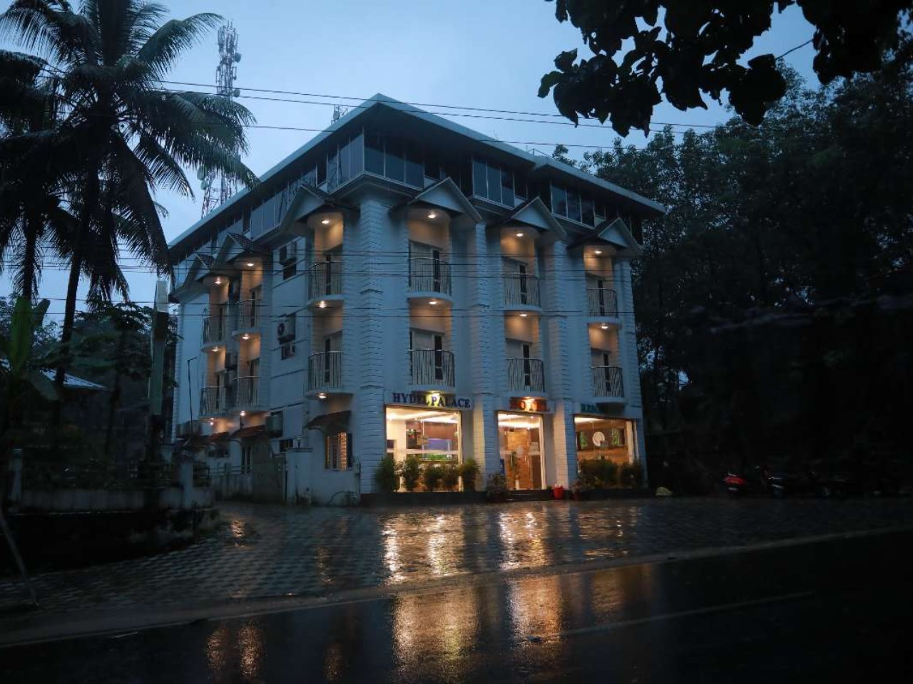 Hydel Palace Hotel and Resorts by Bestinn leisure in Chalakudy