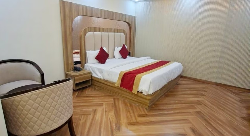 OPO Essential Skynex in Delhi