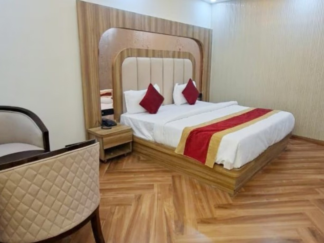 OPO Essential Skynex in Delhi