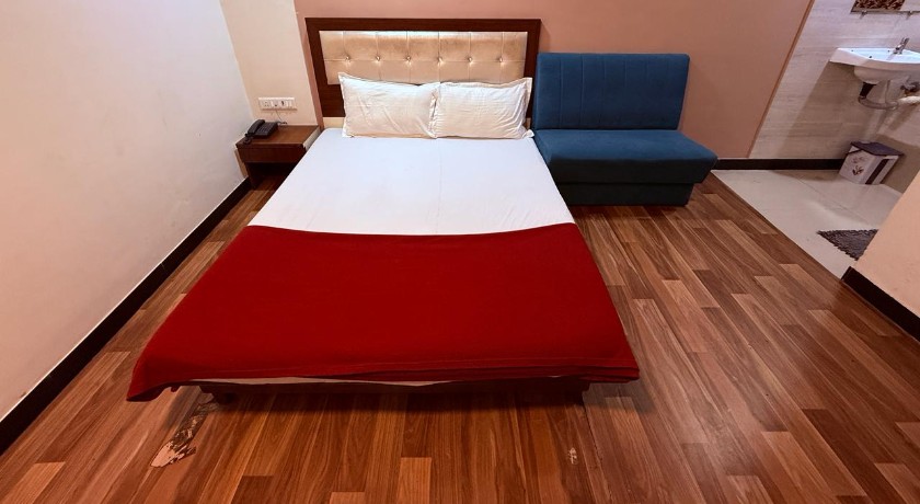 Hotel SK Galaxy in Thane