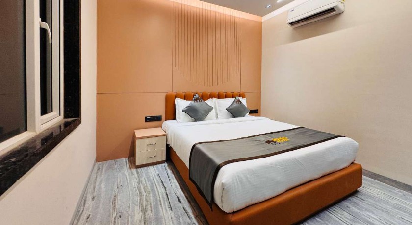 Hotel Mumbai House Pithampur in Pithampur