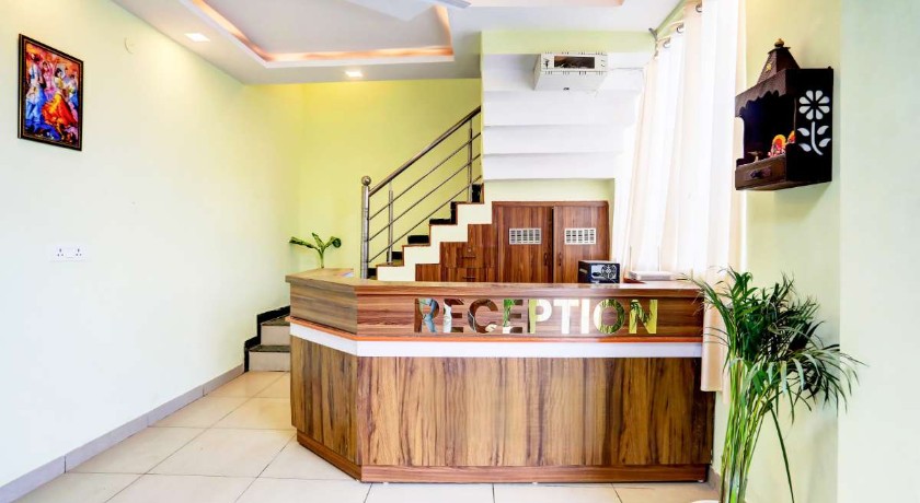 Hotel Blue Stone in Lucknow