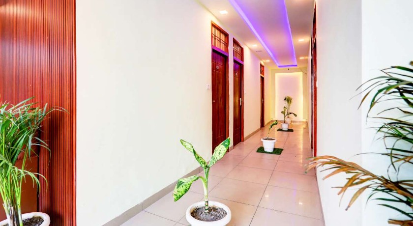 Hotel Blue Stone in Lucknow