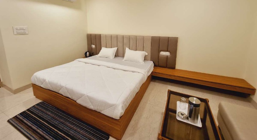 Hotel Jashan Palace in Bhopal