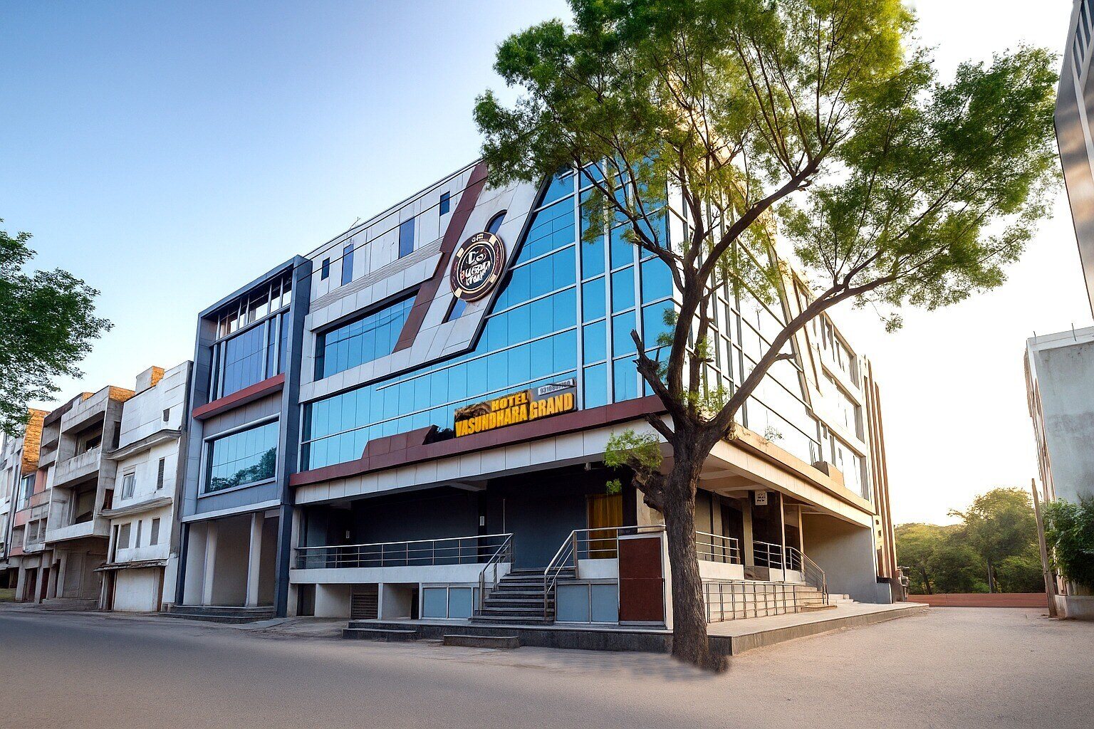 Hotel Vasundhra Grand in Ghaziabad