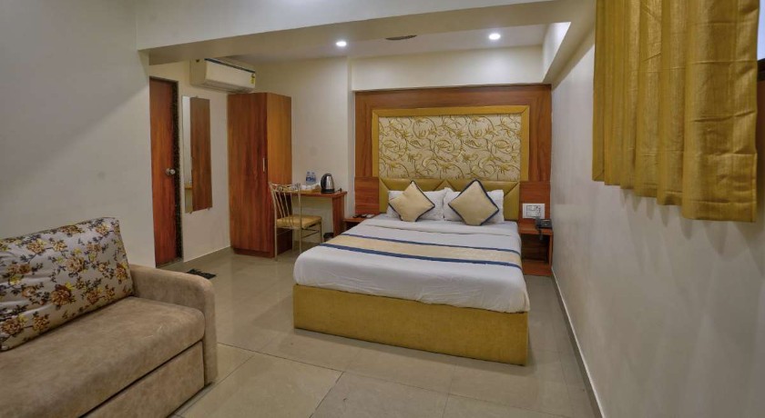 Hotel Saineel Residency in Mumbai