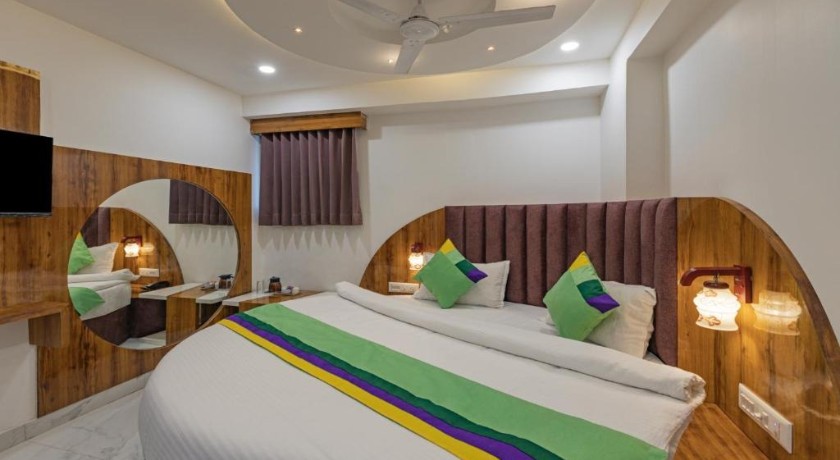 Hotel Prince Plaza in Ahmedabad