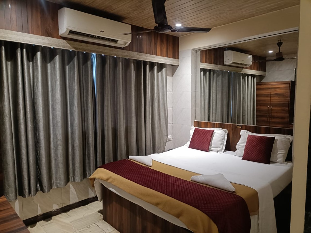 Om Sai Guest House in Mumbai