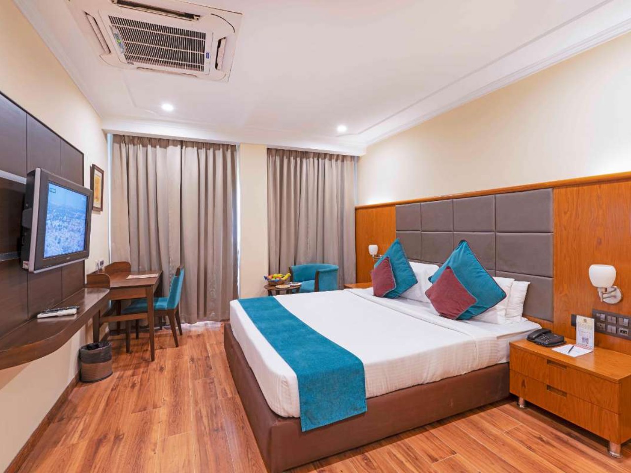 Indismart Hotel in Kolkata