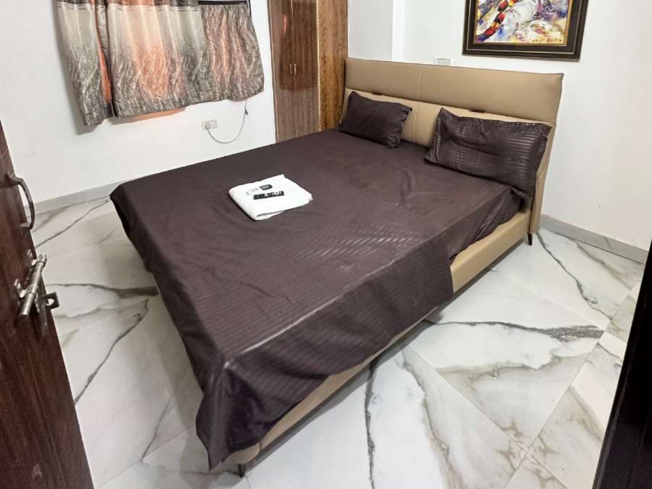 Thehrav Homestay in Delhi