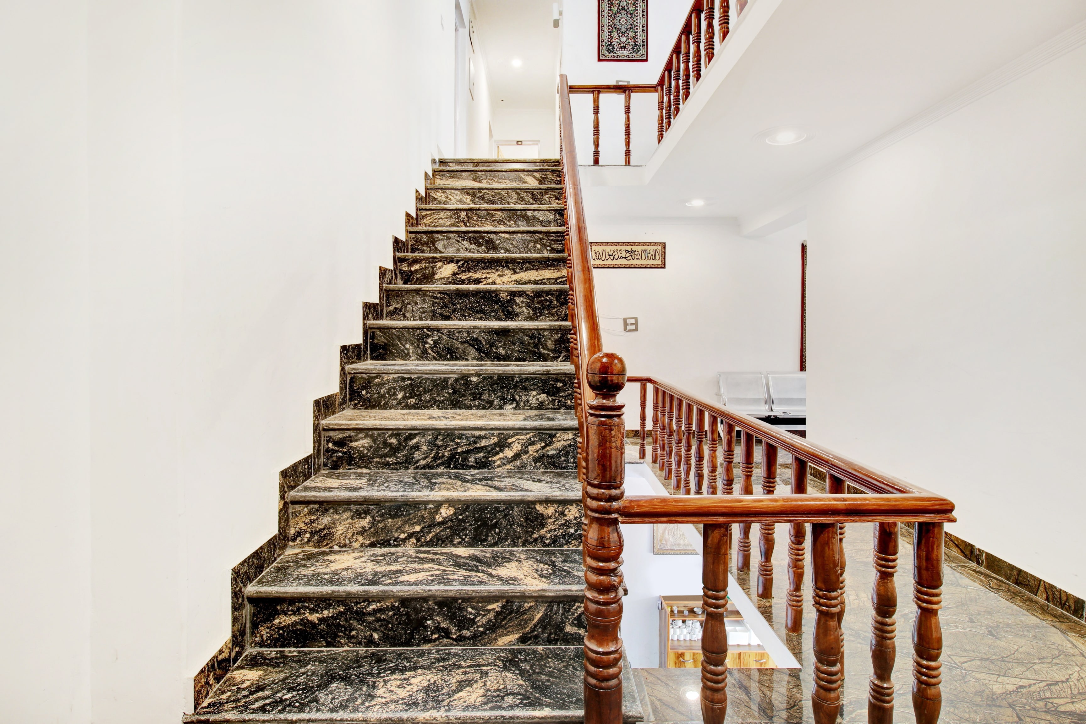 Collection O Dal Lake in Srinagar