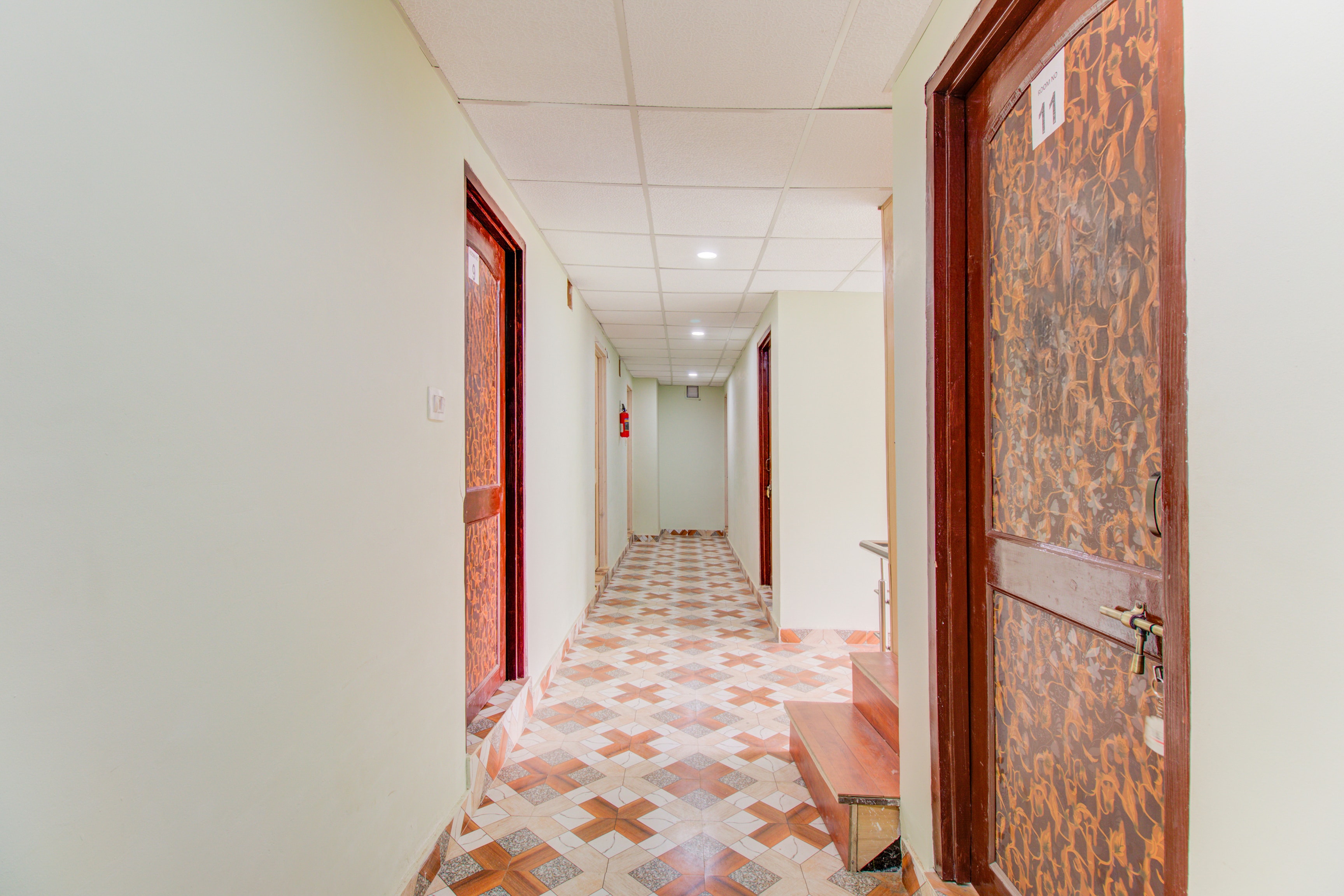 Collection O Airport Road Solina in Srinagar