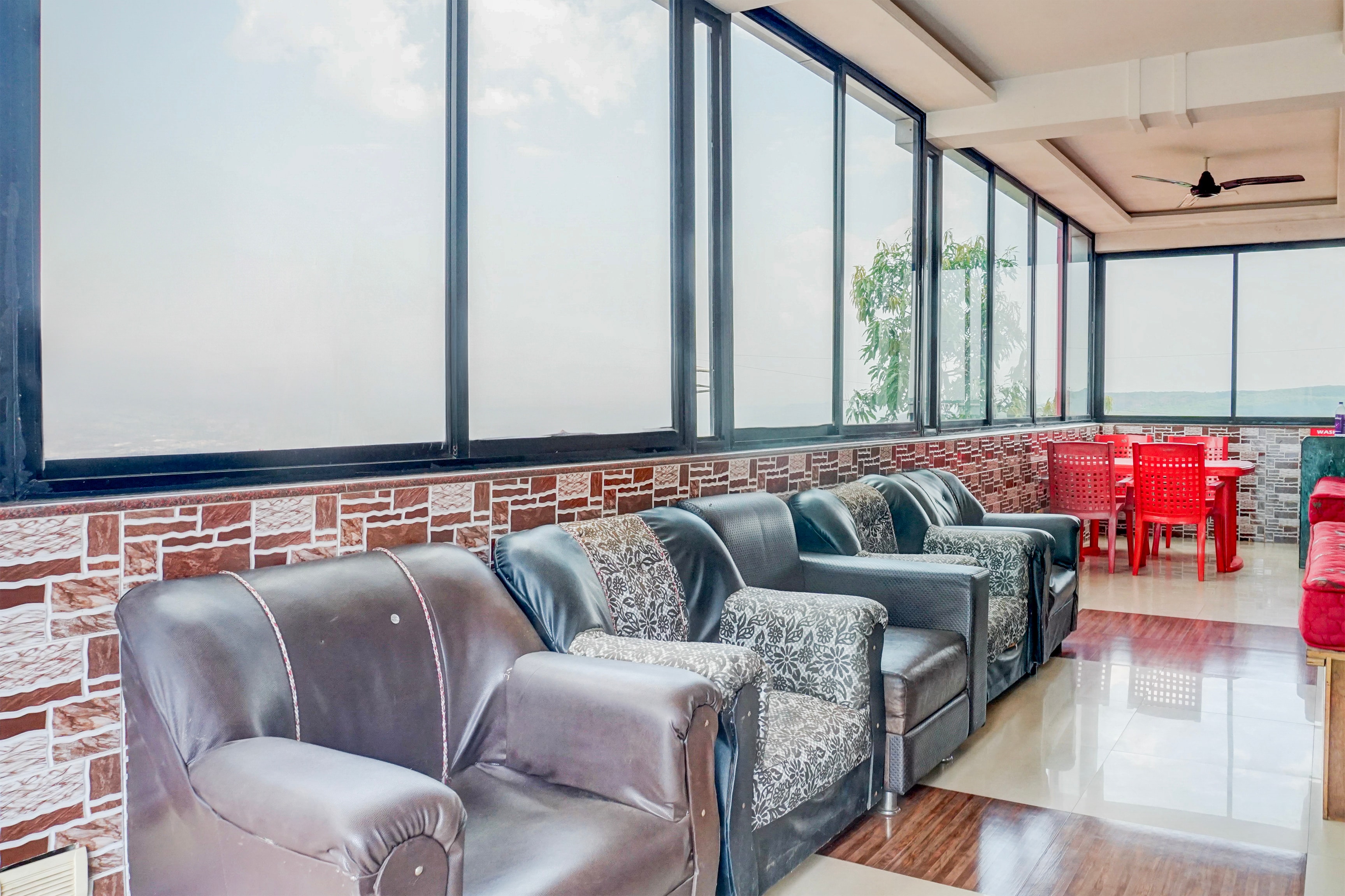 Collection O Mahabaleshwar Near Mapro Garden in Mahabaleshwar