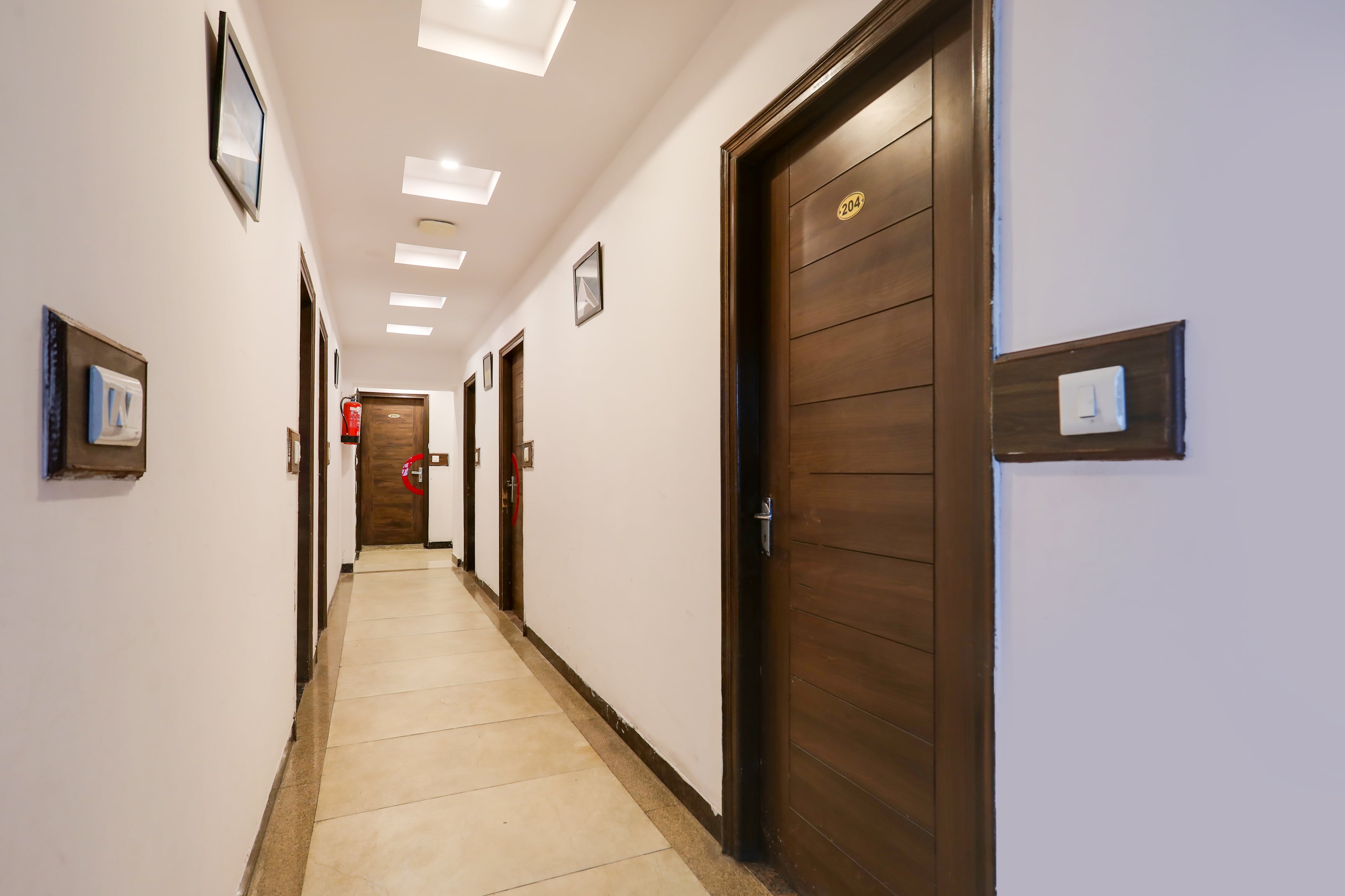 Collection O Mall Road Near St. Georges College in Mussoorie