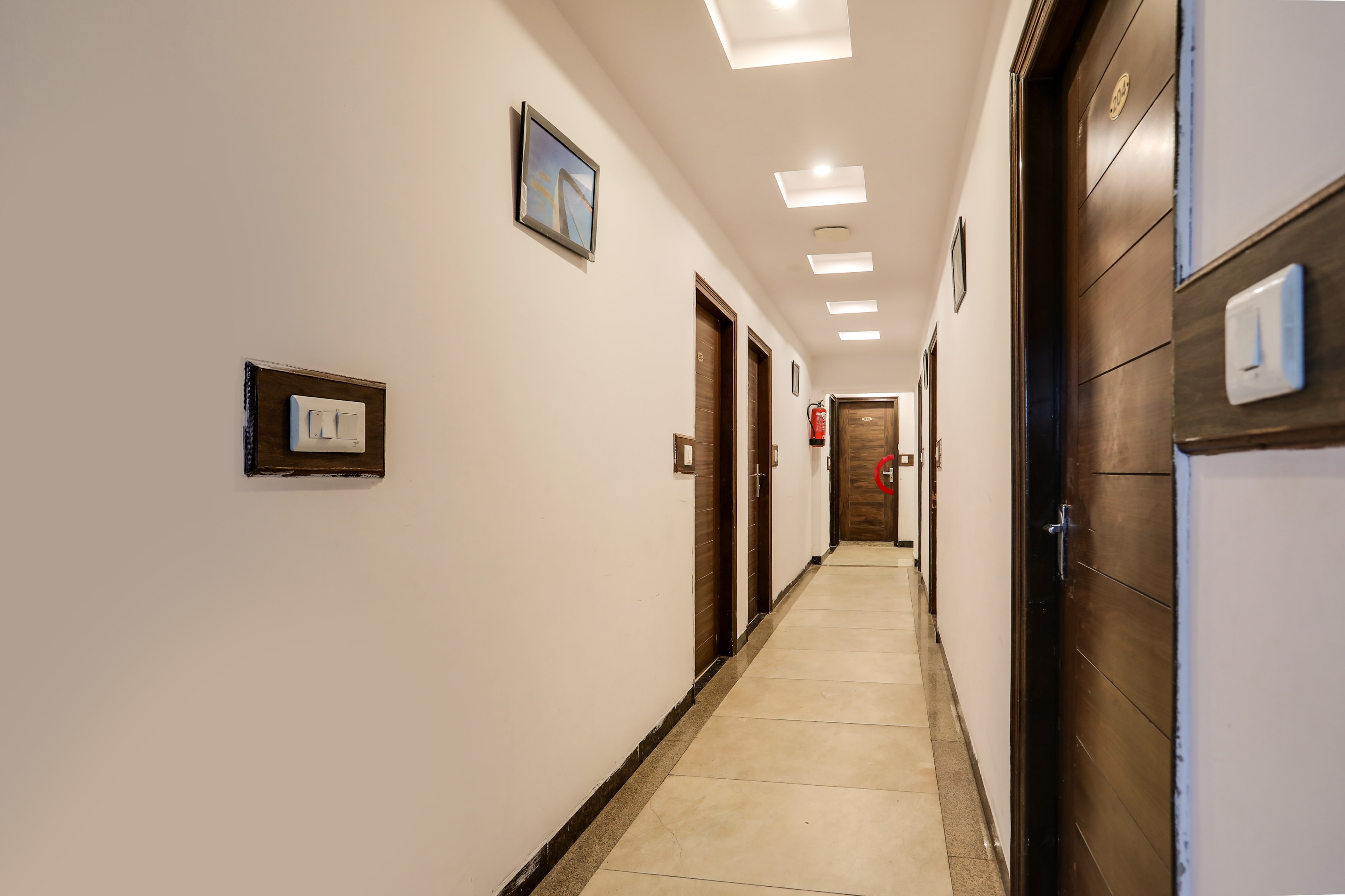 Collection O Mall Road Near St. Georges College in Mussoorie