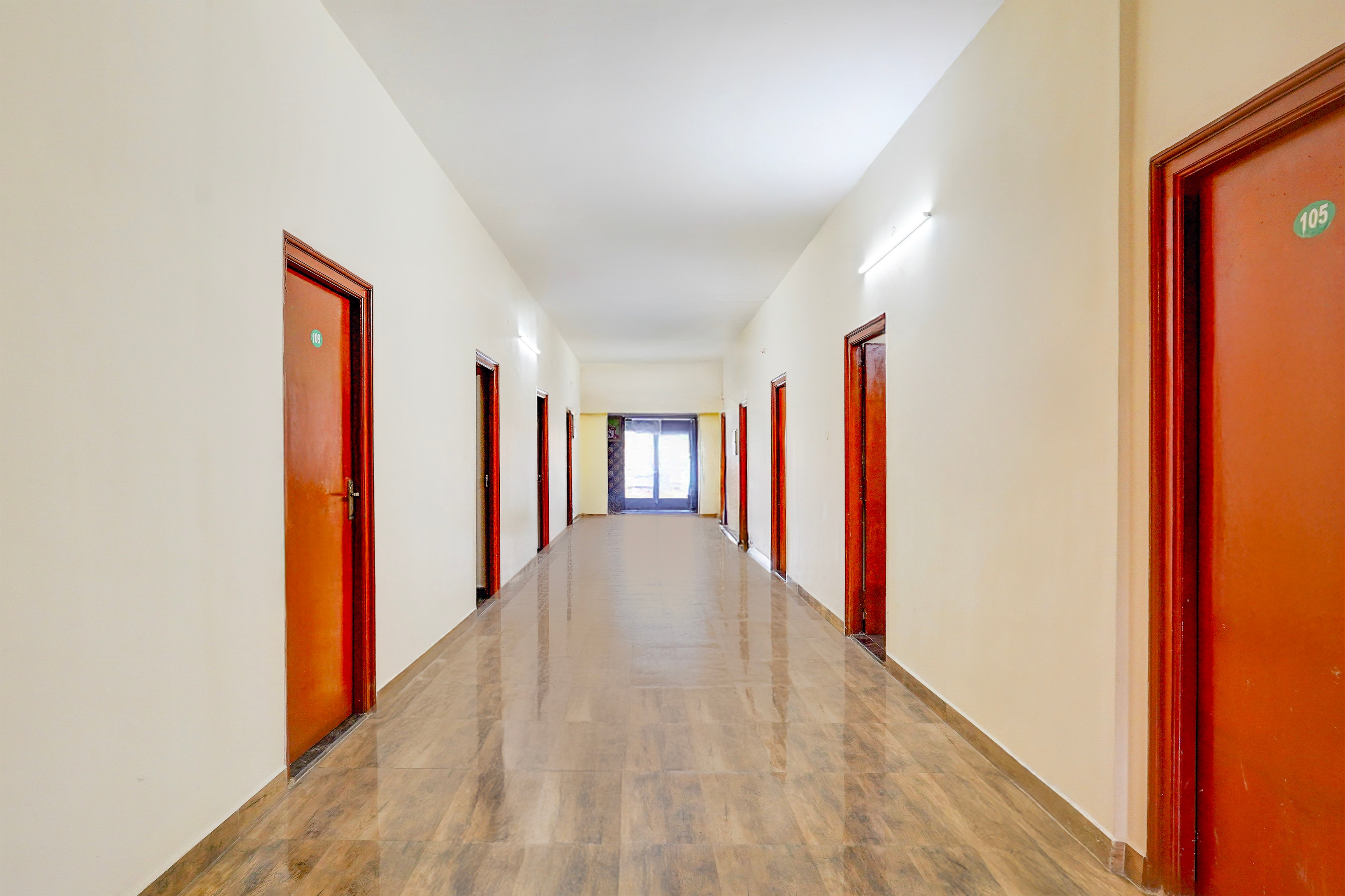 Super Hotel O Poigai Near Airport in Vellore