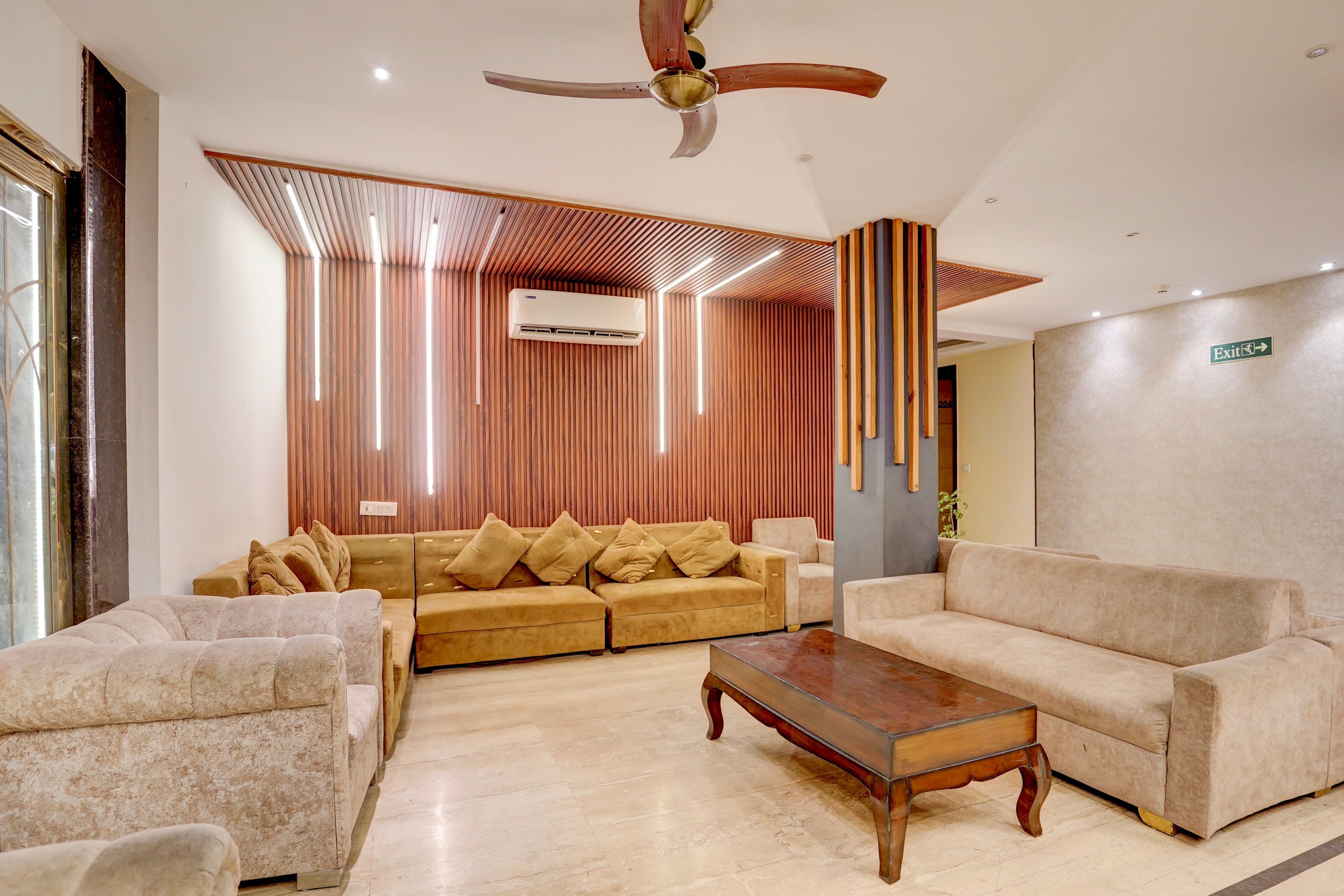 Super Townhouse Airport Road Delhi in Delhi