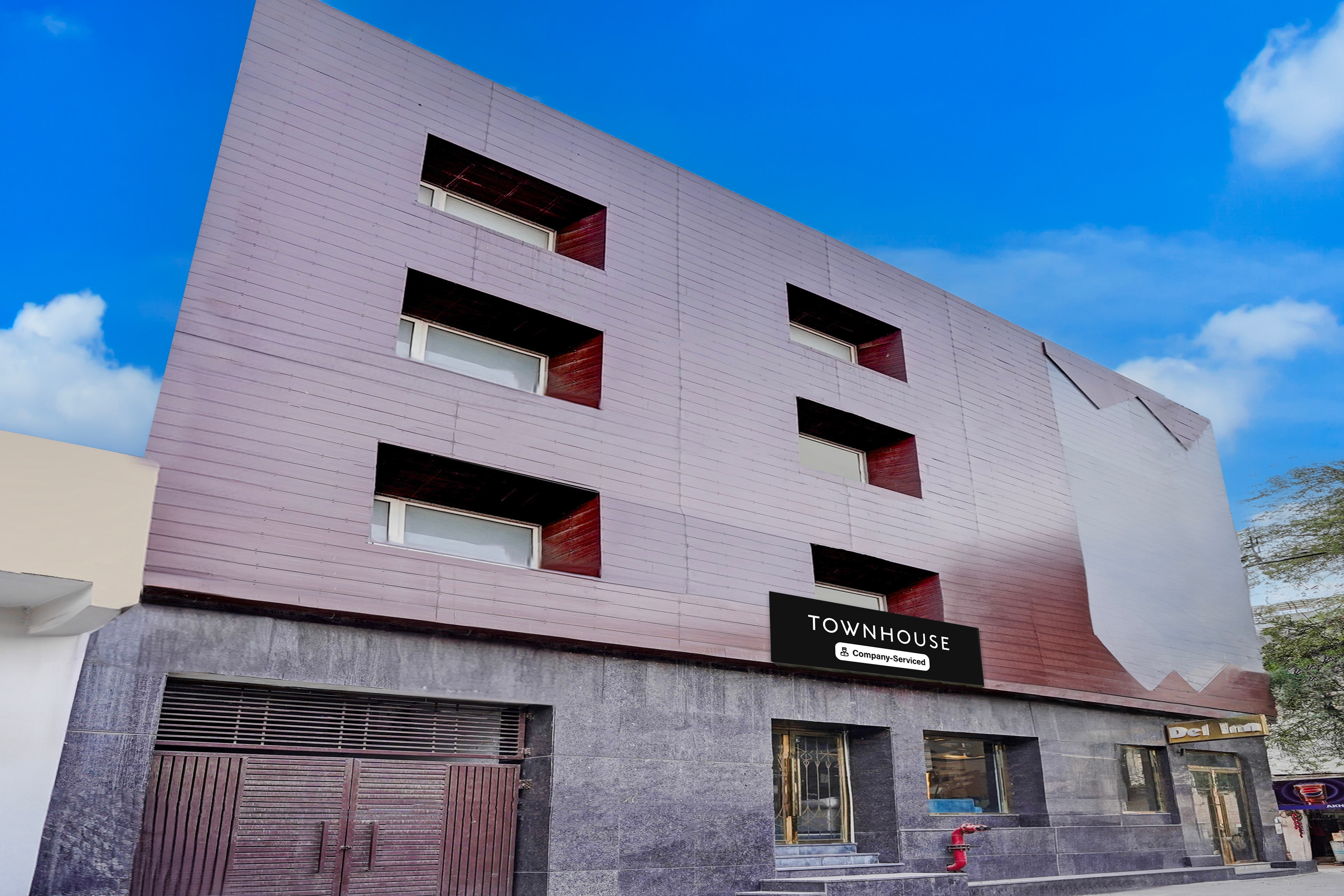 Super Townhouse Airport Road Delhi in Delhi