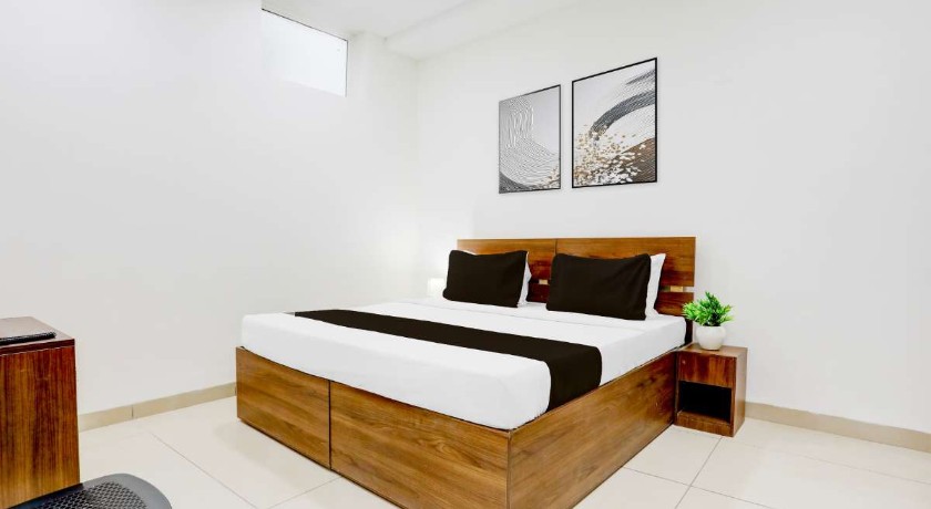 Super Townhouse DAVV University Indore Formerly Indrapuri in Indore