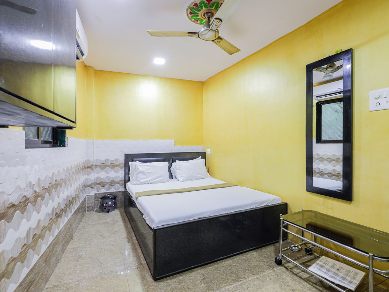 Hotel Golden Residency in Mumbai