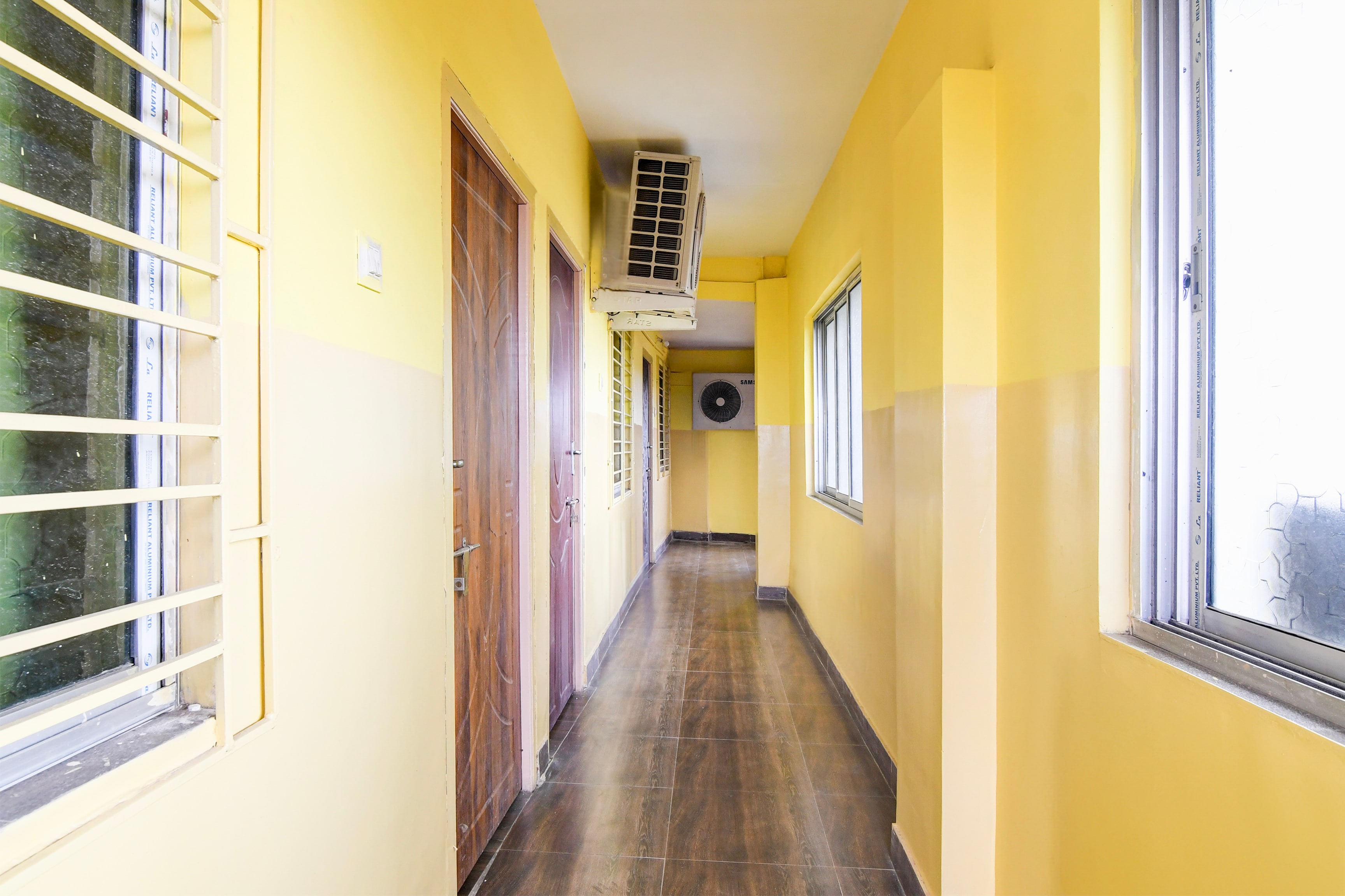 Super Hotel O Daspara Kolkata Formerly Laxmi Guest House in Kolkata