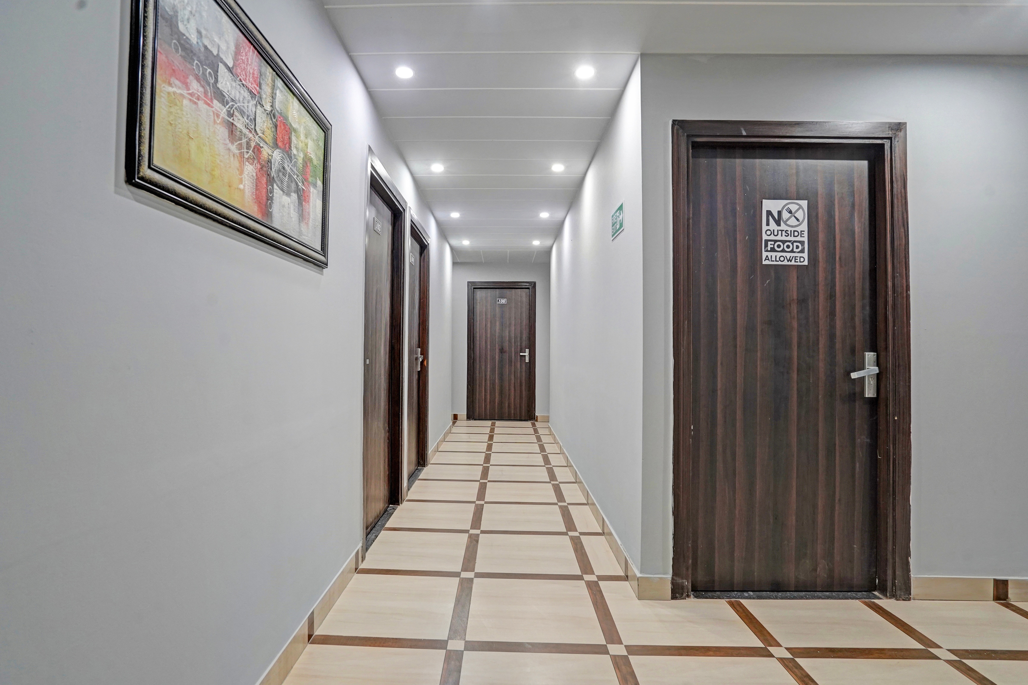 Super Townhouse Sector 9 Gurgaon in Gurgaon