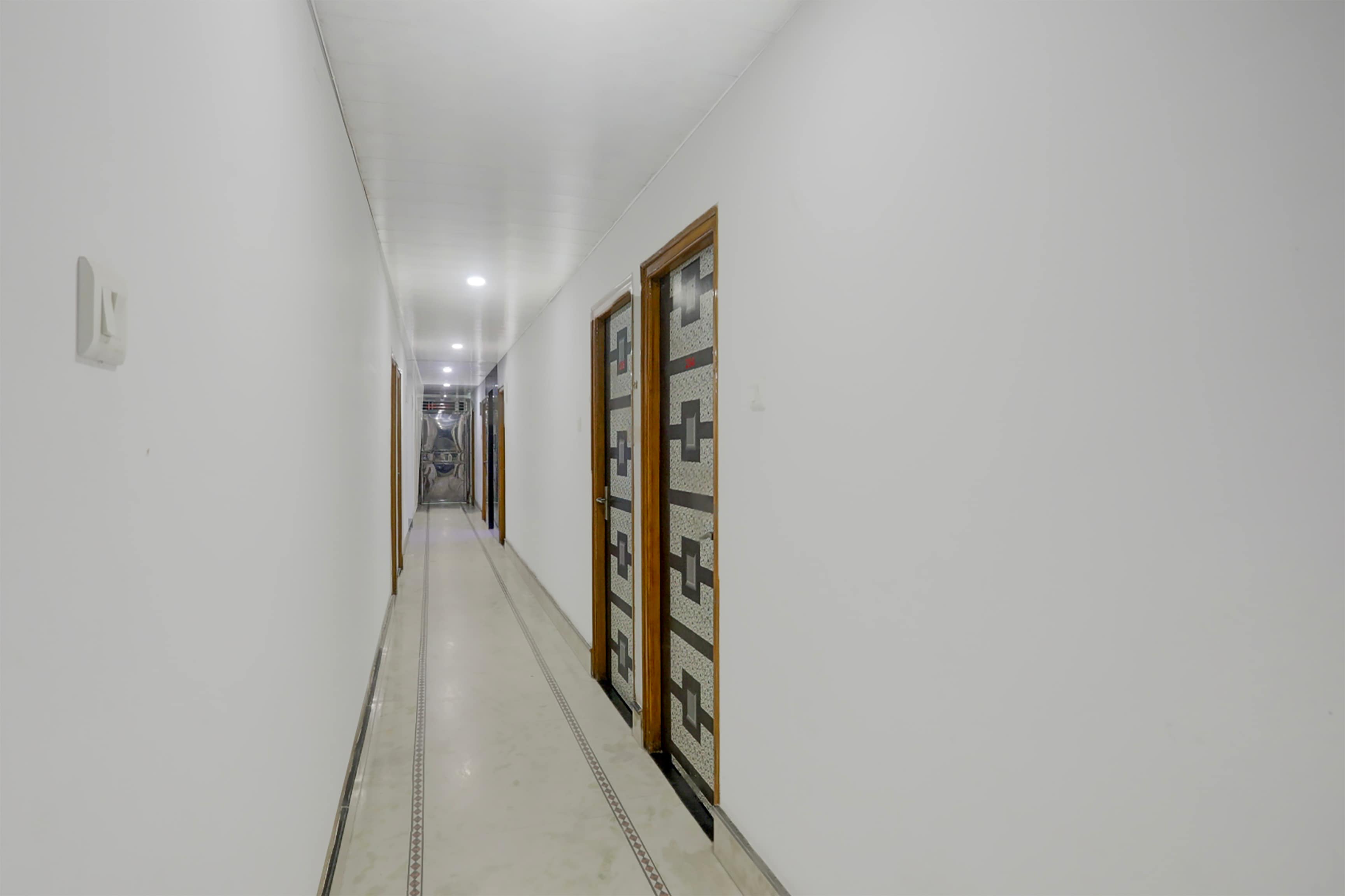 Super Collection O Chhapra Railway Junction Formerly Hotel City Palace in Chapra