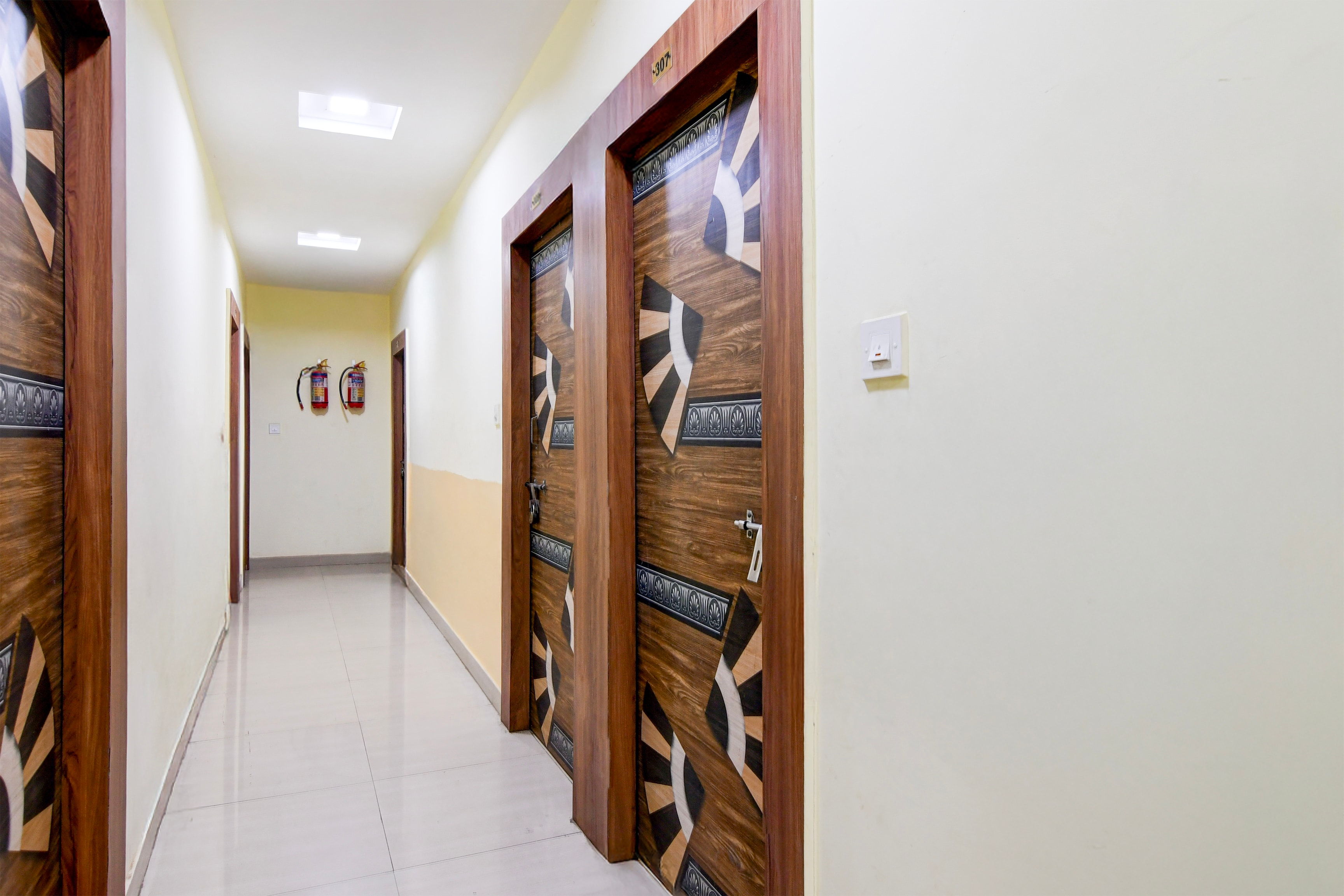 Super Hotel O Beleghata Formerly Santoshi Banquet And Marriage Hall in Kolkata