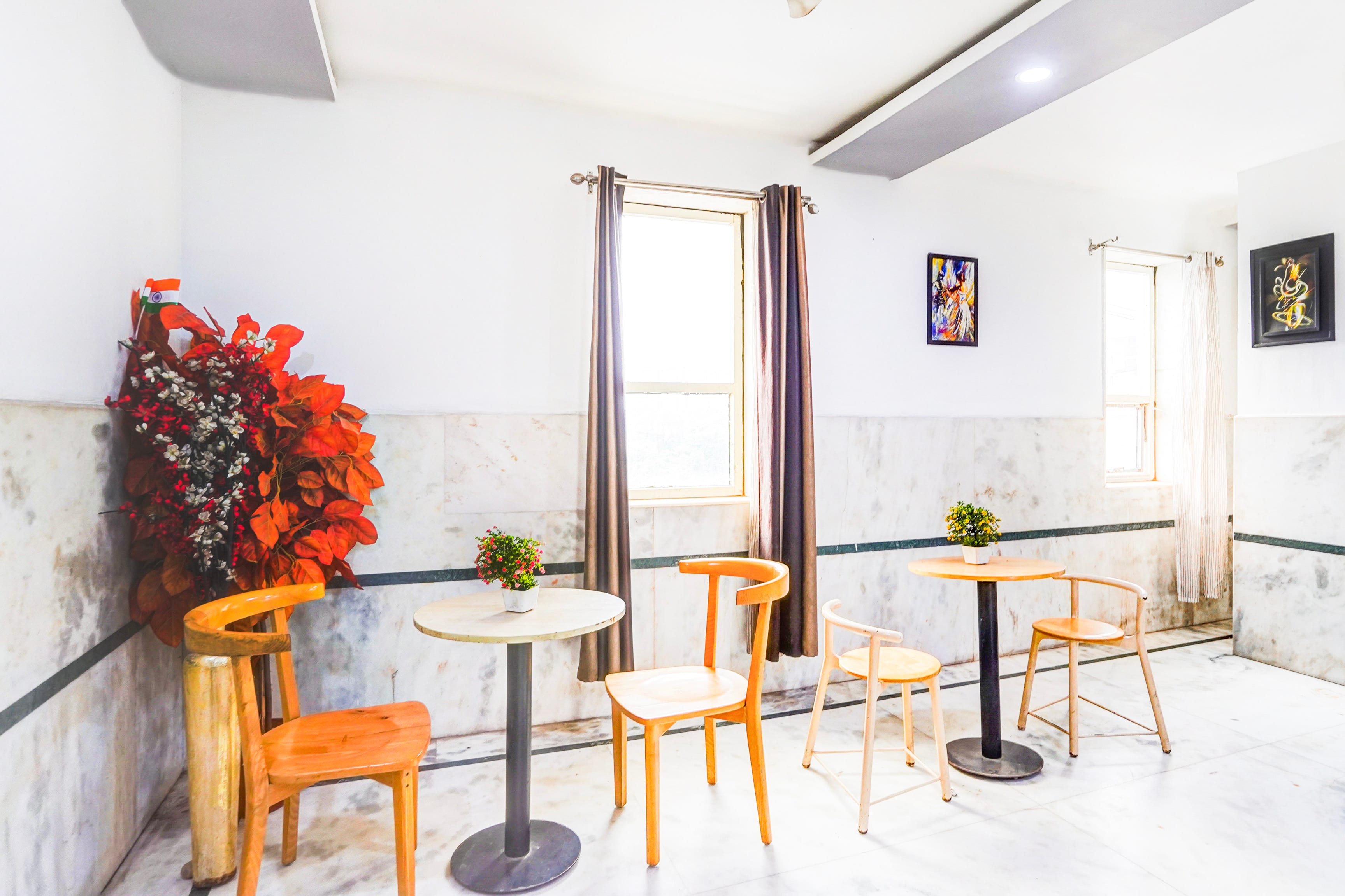 Collection O Sector 110 Noida in Noida