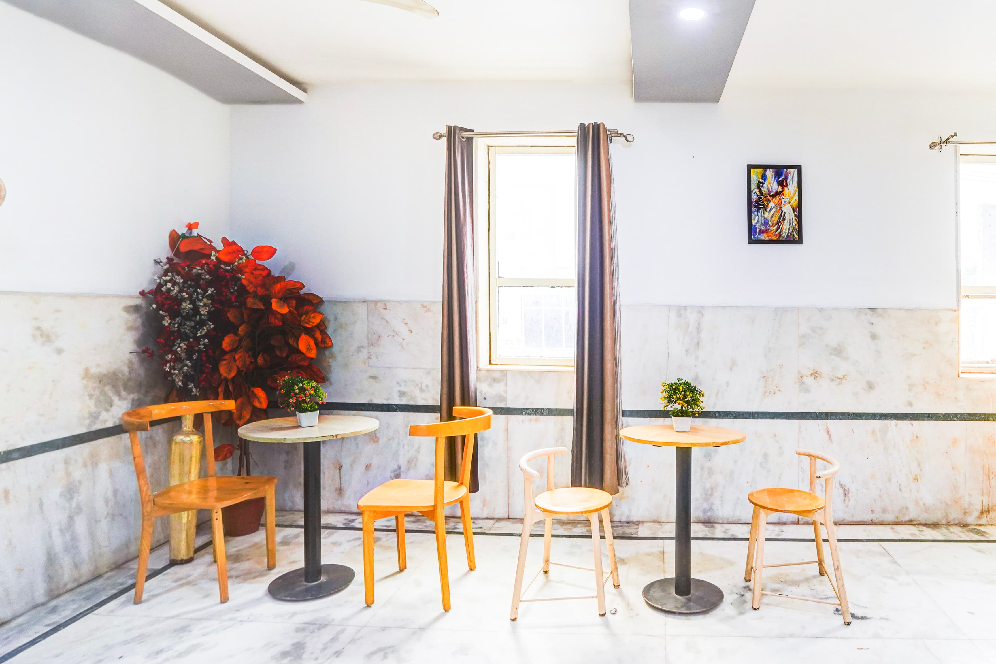 Collection O Sector 110 Noida in Noida