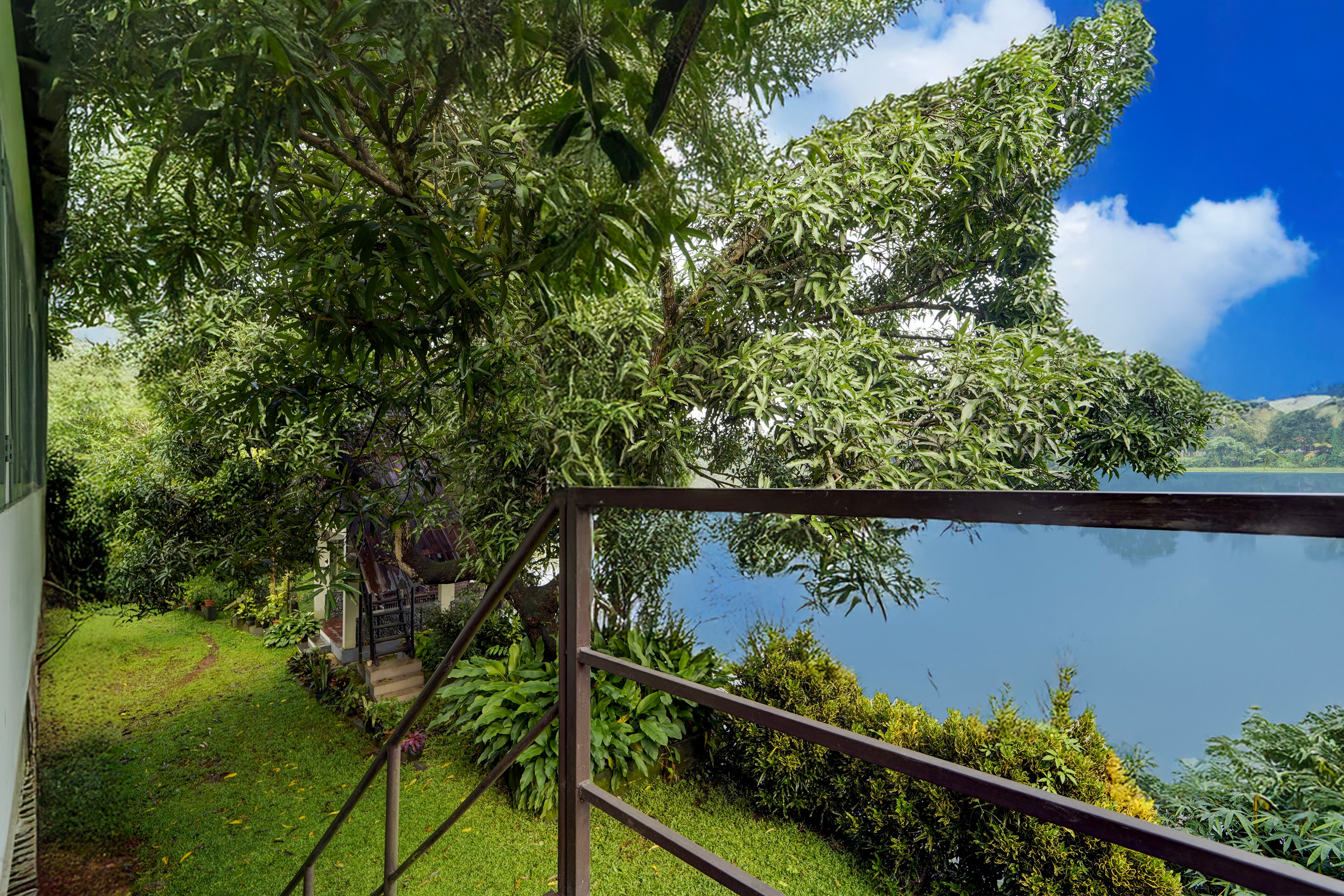 Super Collection O Chalakkudy River Annamanada Formerly Svasthya Retreat in Thrissur