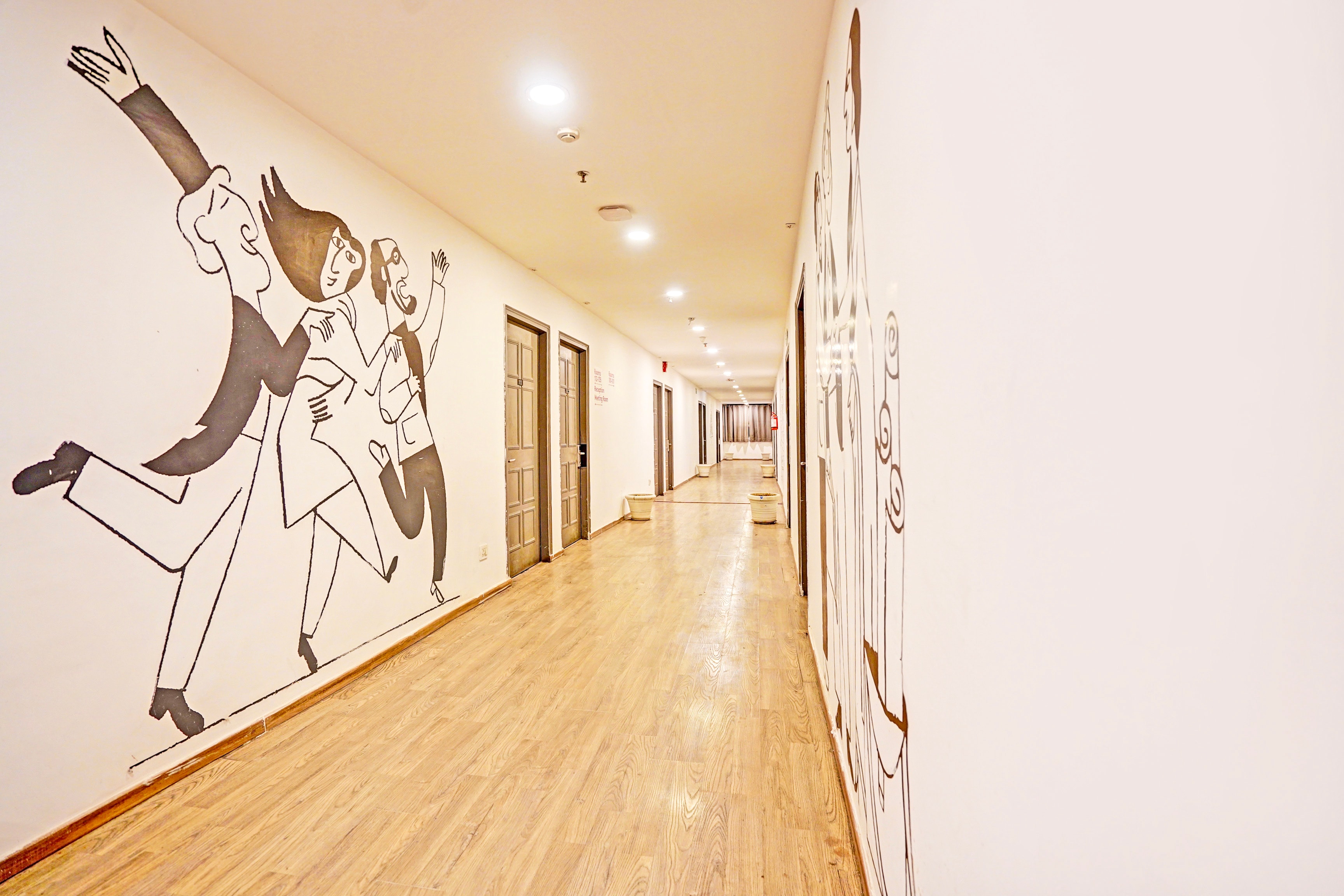 Super Townhouse Mukut Bazar in Lucknow