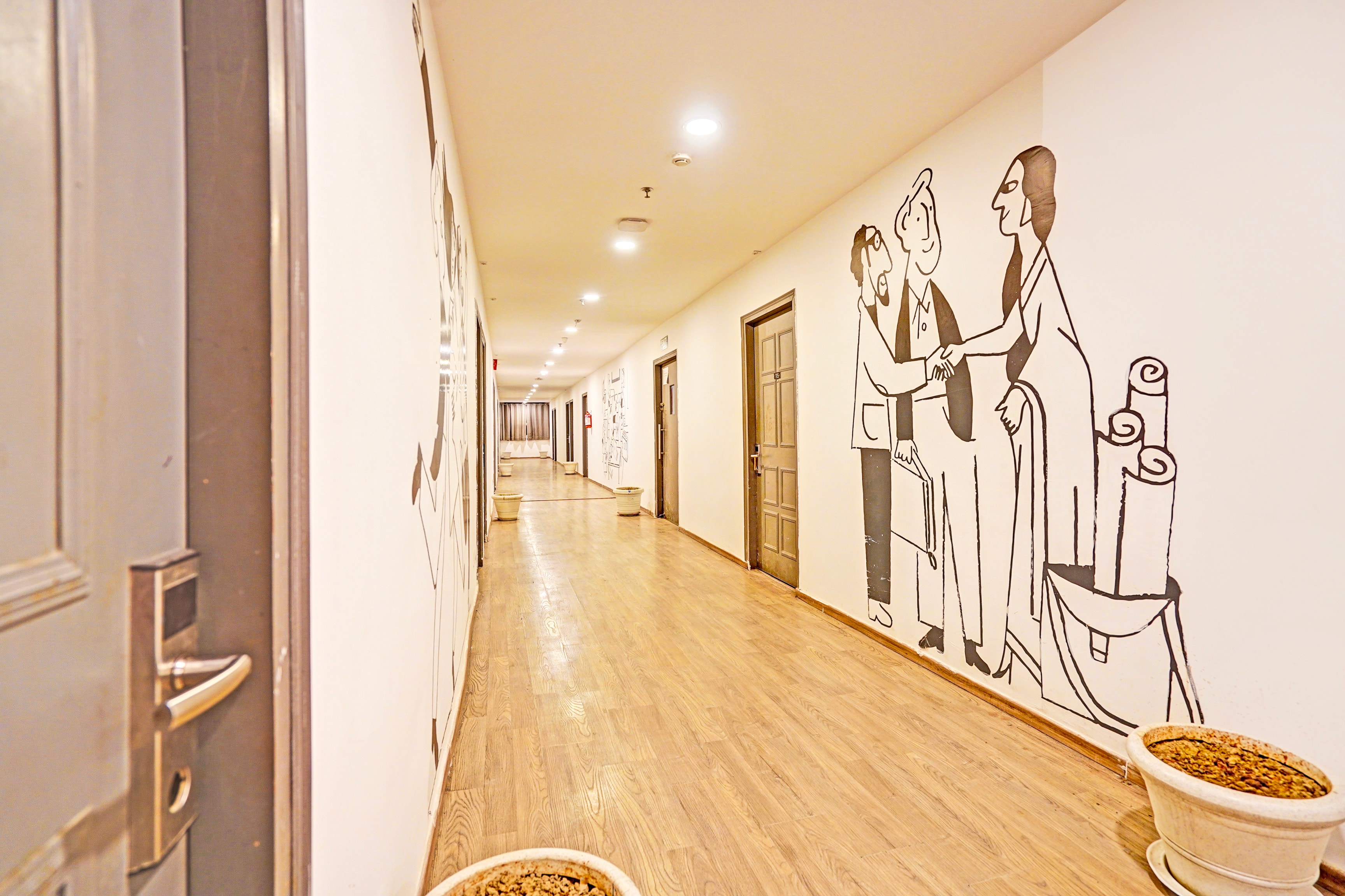 Super Townhouse Mukut Bazar in Lucknow