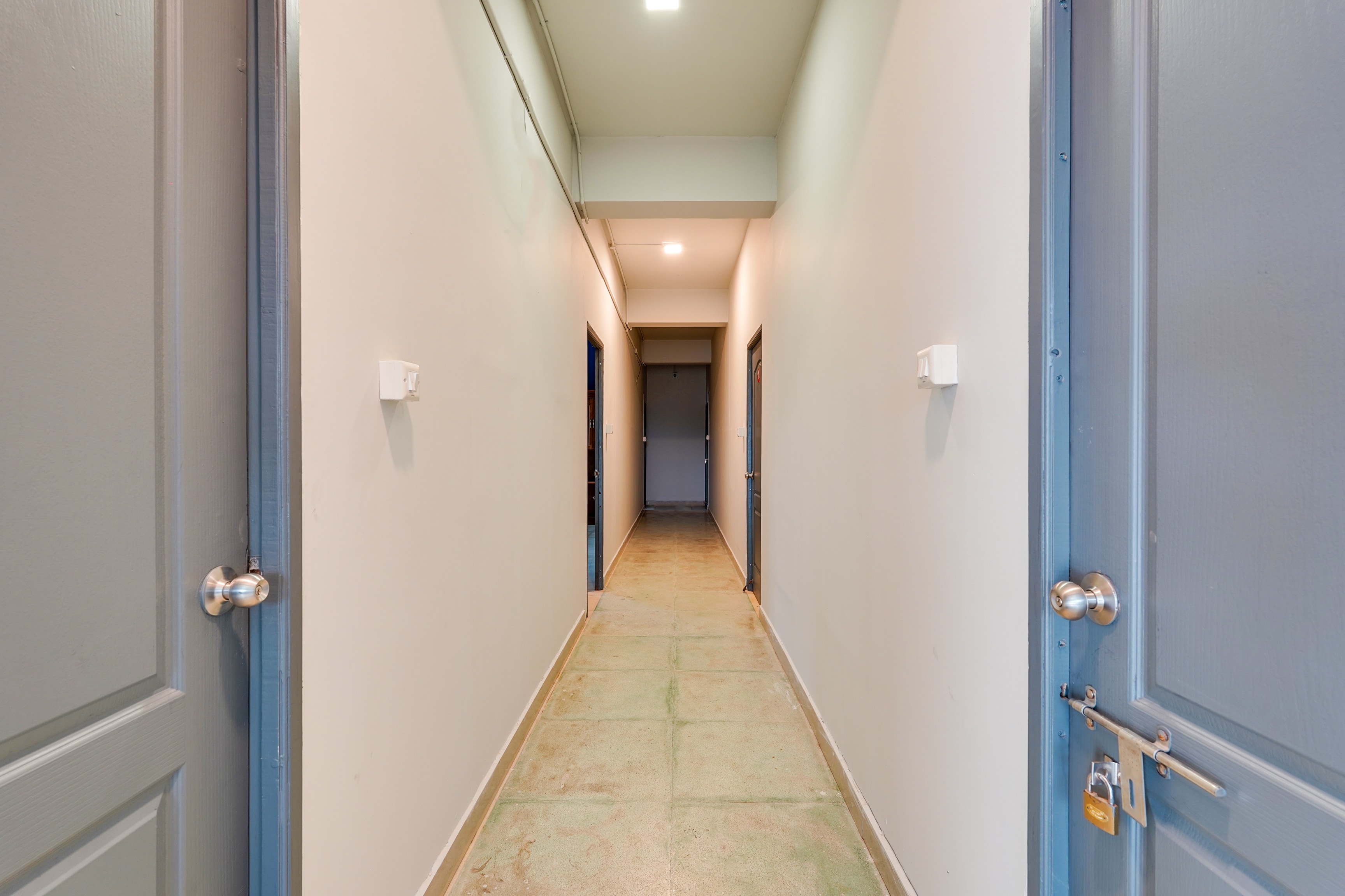 Super Hotel O ECR Stays Near Nemmeli Beach Formerly GVS Homes in Chennai