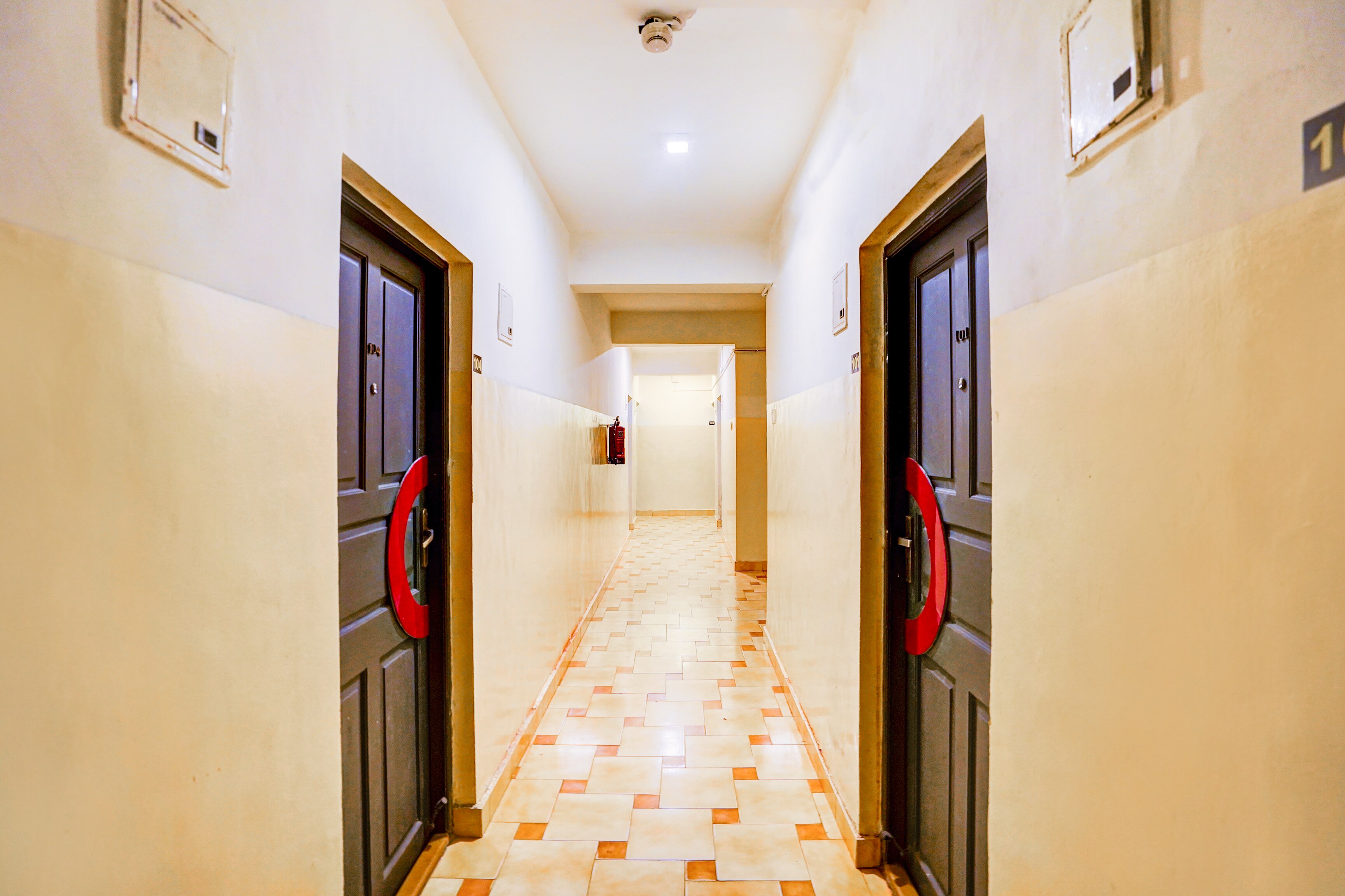 Super Collection O Holiday Street Calangute Formerly Shruti Resort in Goa