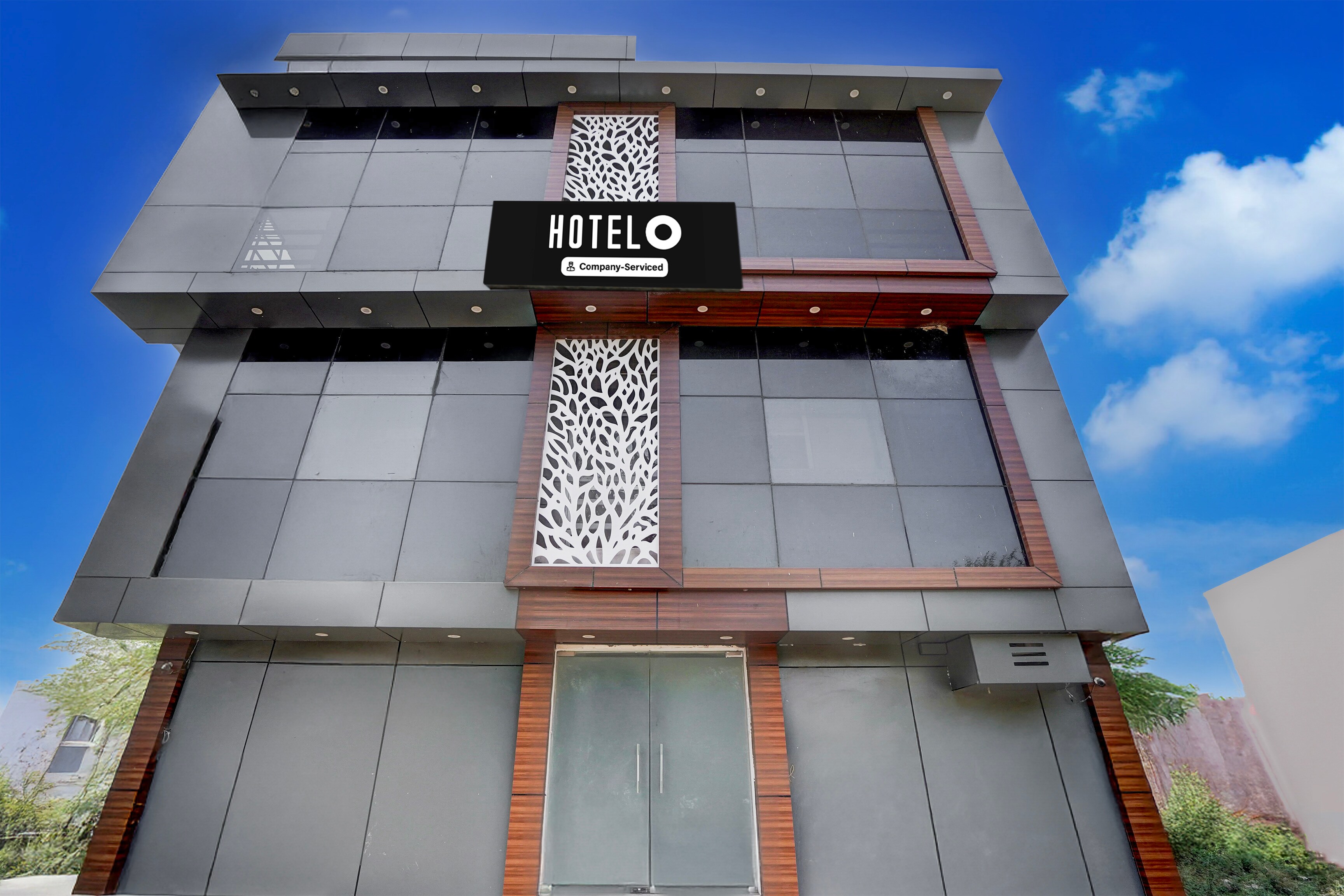 Hotel O Gomti Nagar Near Amity Formerly Hotel Green Apple in Lucknow