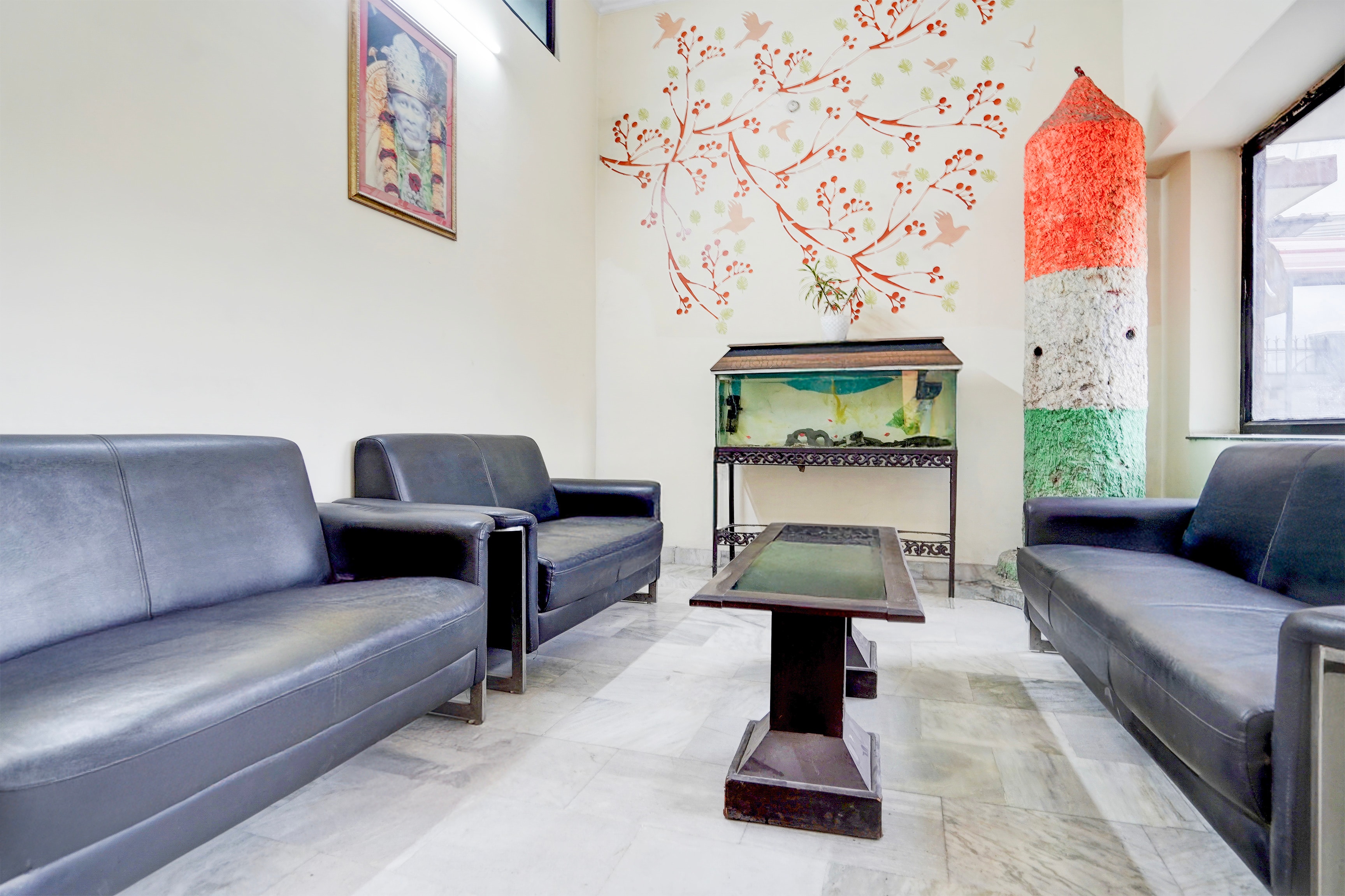 Super Hotel O Tyagi Road near Railway Station in Dehradun