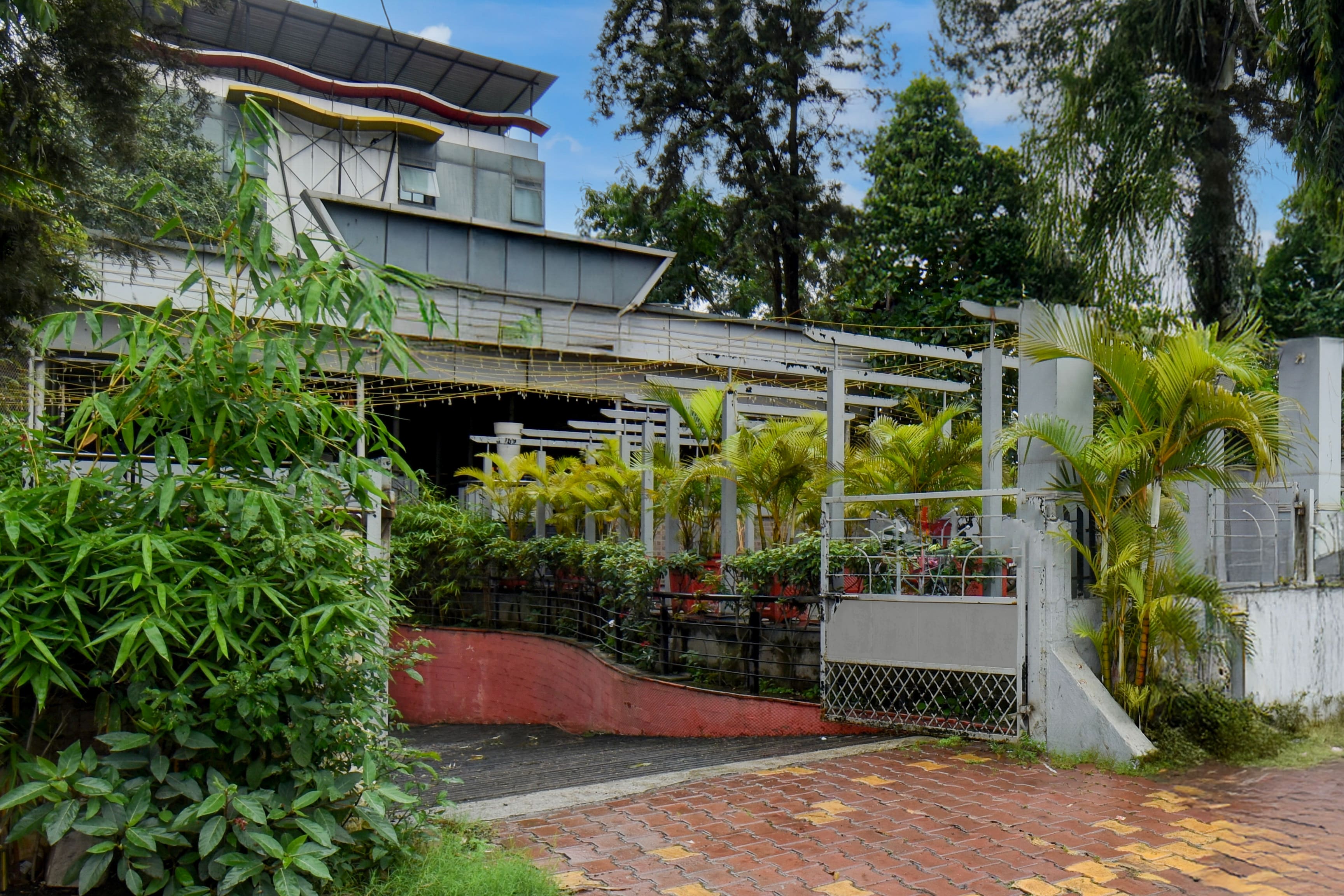 Townhouse Balewadi Stadium Pune Formerly Hotel Sarovar in Pune