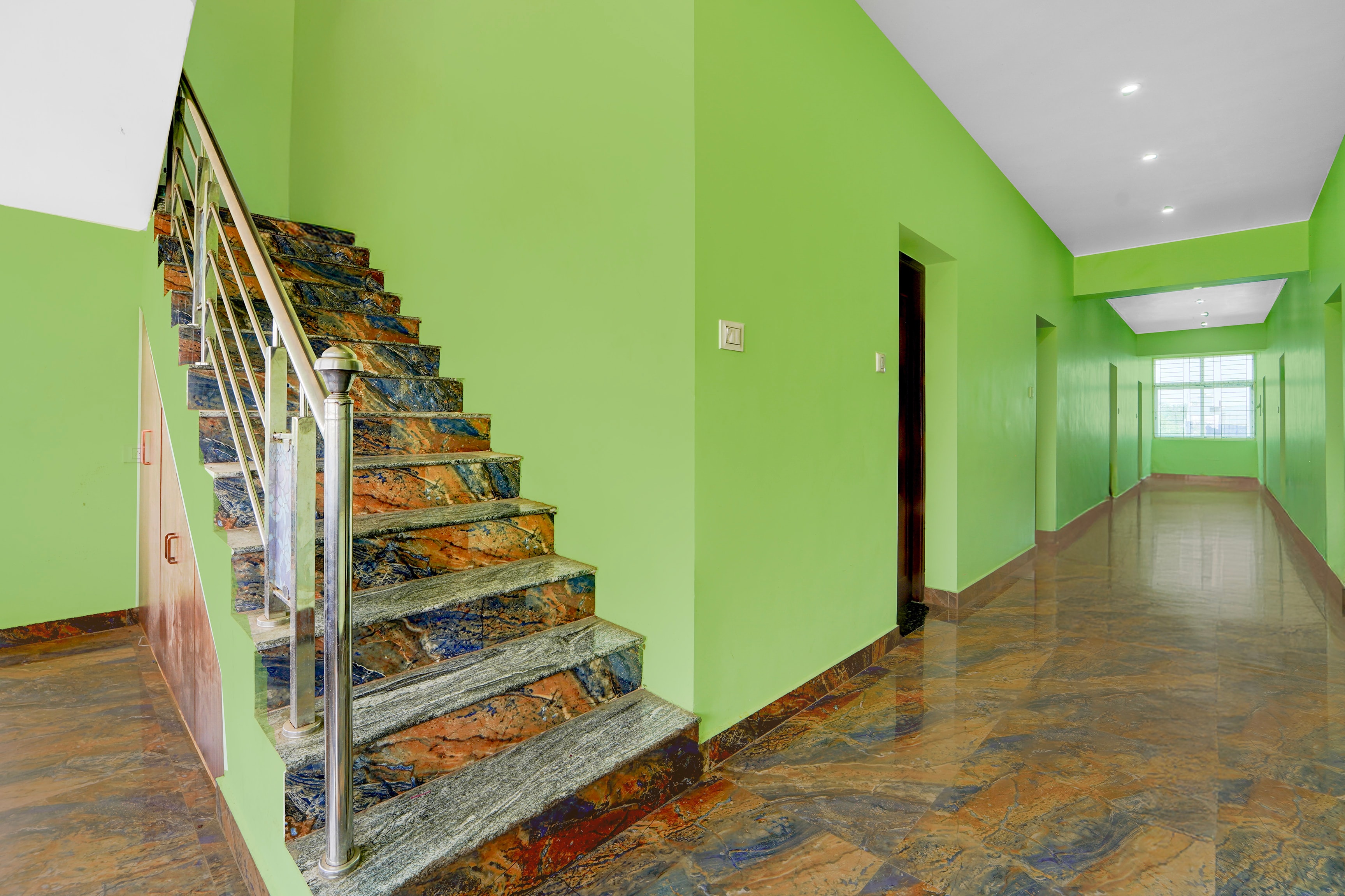 Super Collection O Madurai Theni Road in Madurai