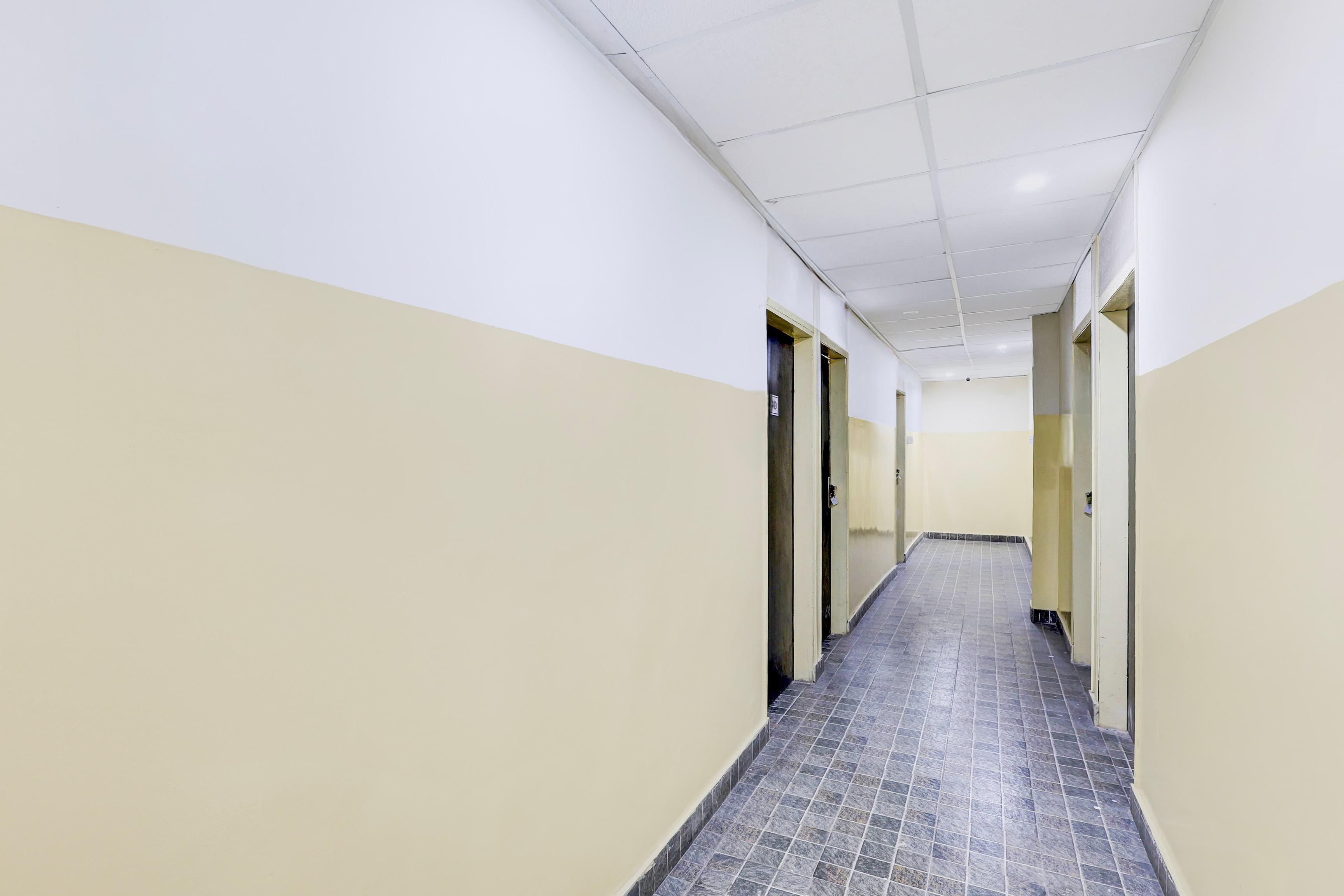 Super Hotel O Nehru Nagar Near Yashodha Hospital in Ghaziabad