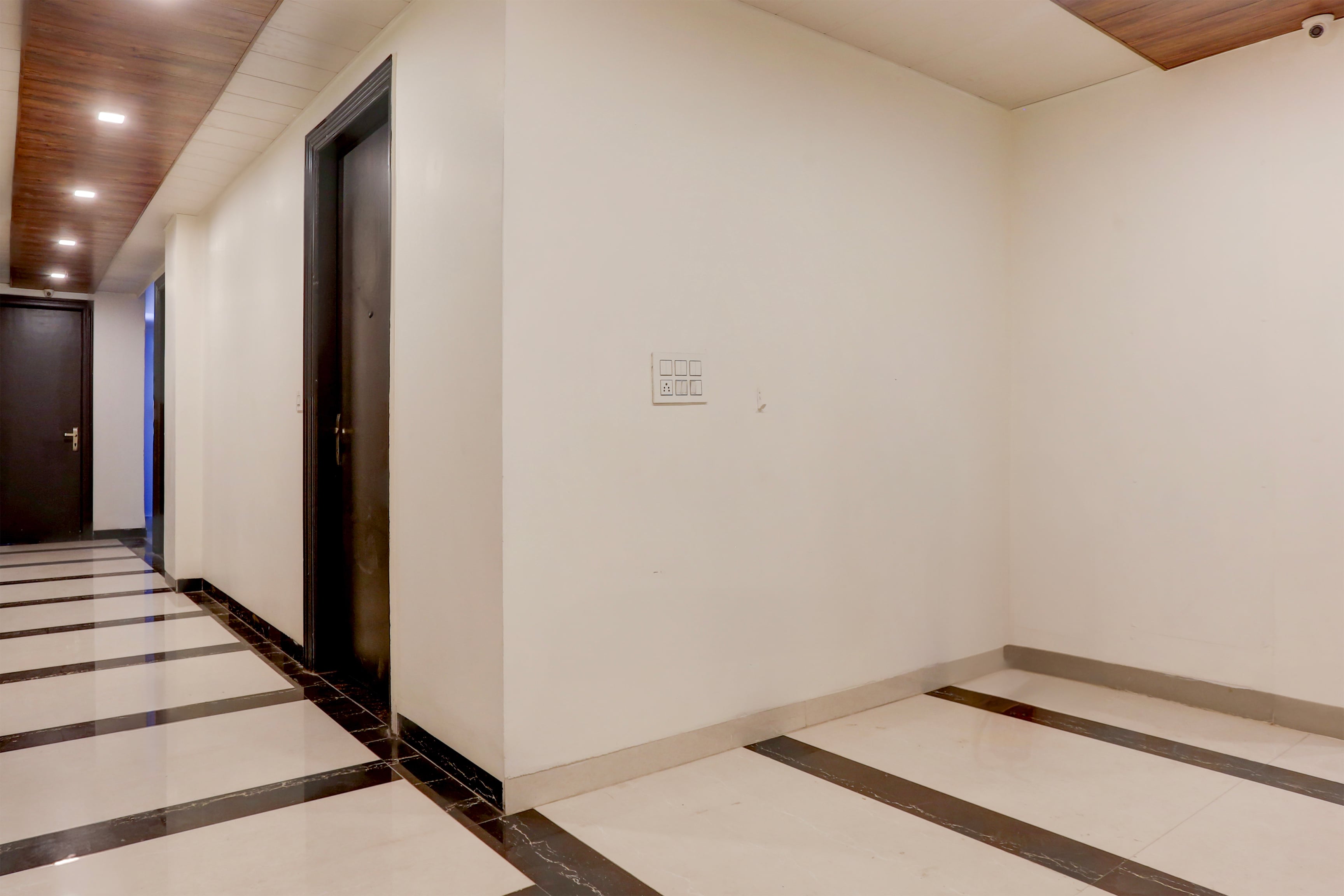 Super Townhouse Rohini Sector 18 Formerly Relic Stay in Delhi