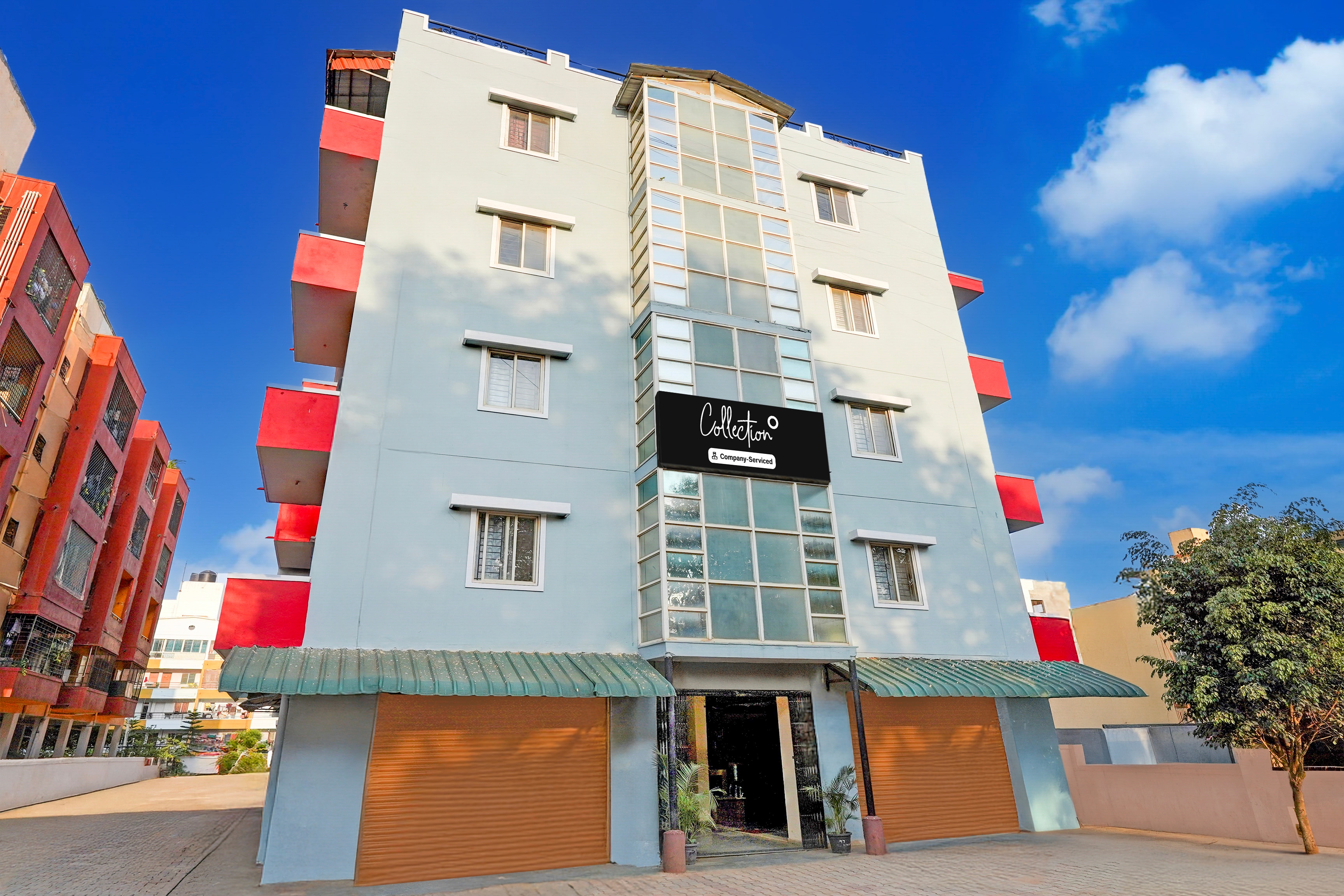 Super Collection O Electronic City in Bangalore