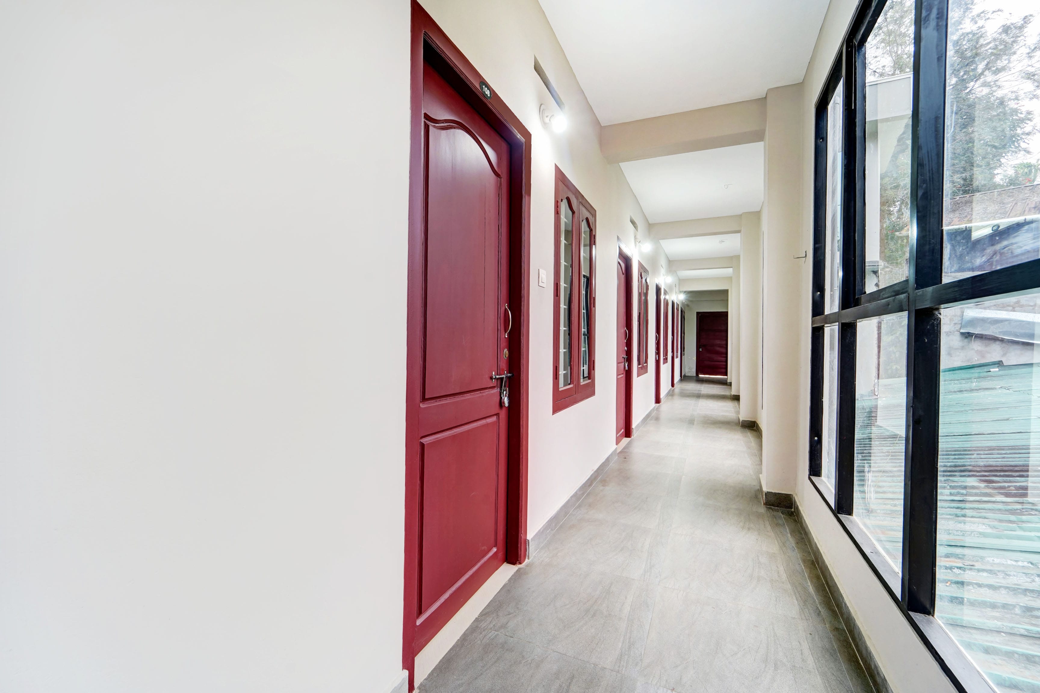 Super Hotel O Sultan Bathery Formerly Bluevalley in Wayanad