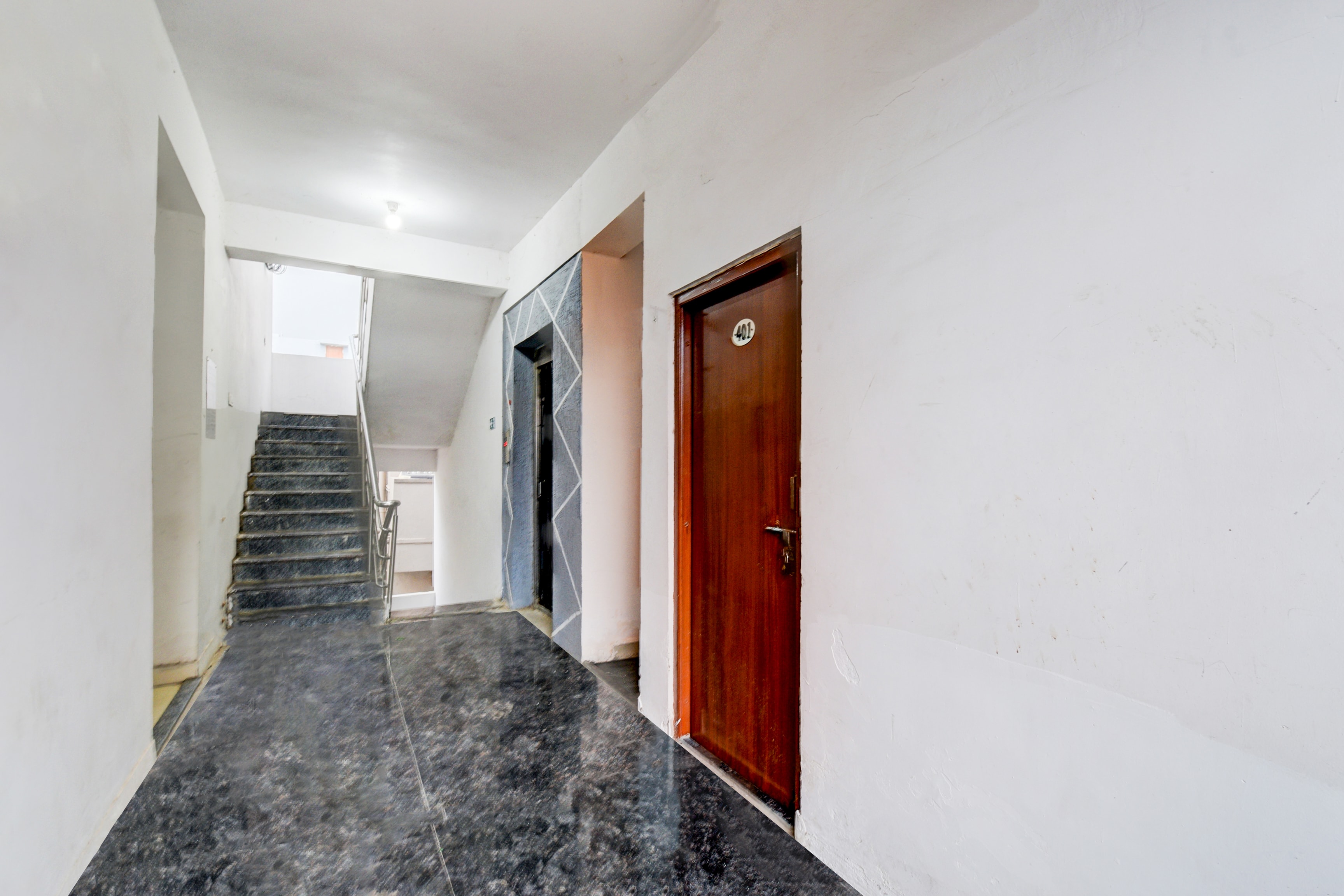 Hotel O Chandanagar Formerly Nakshatra in Hyderabad