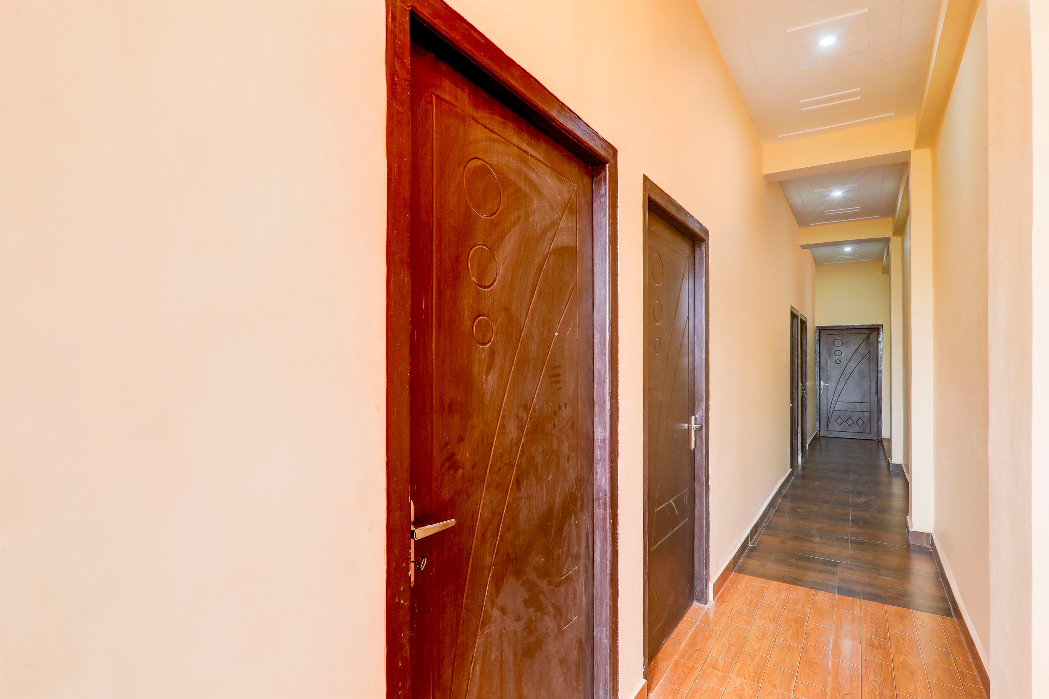 Super Hotel O Arjun Ganj in Lucknow