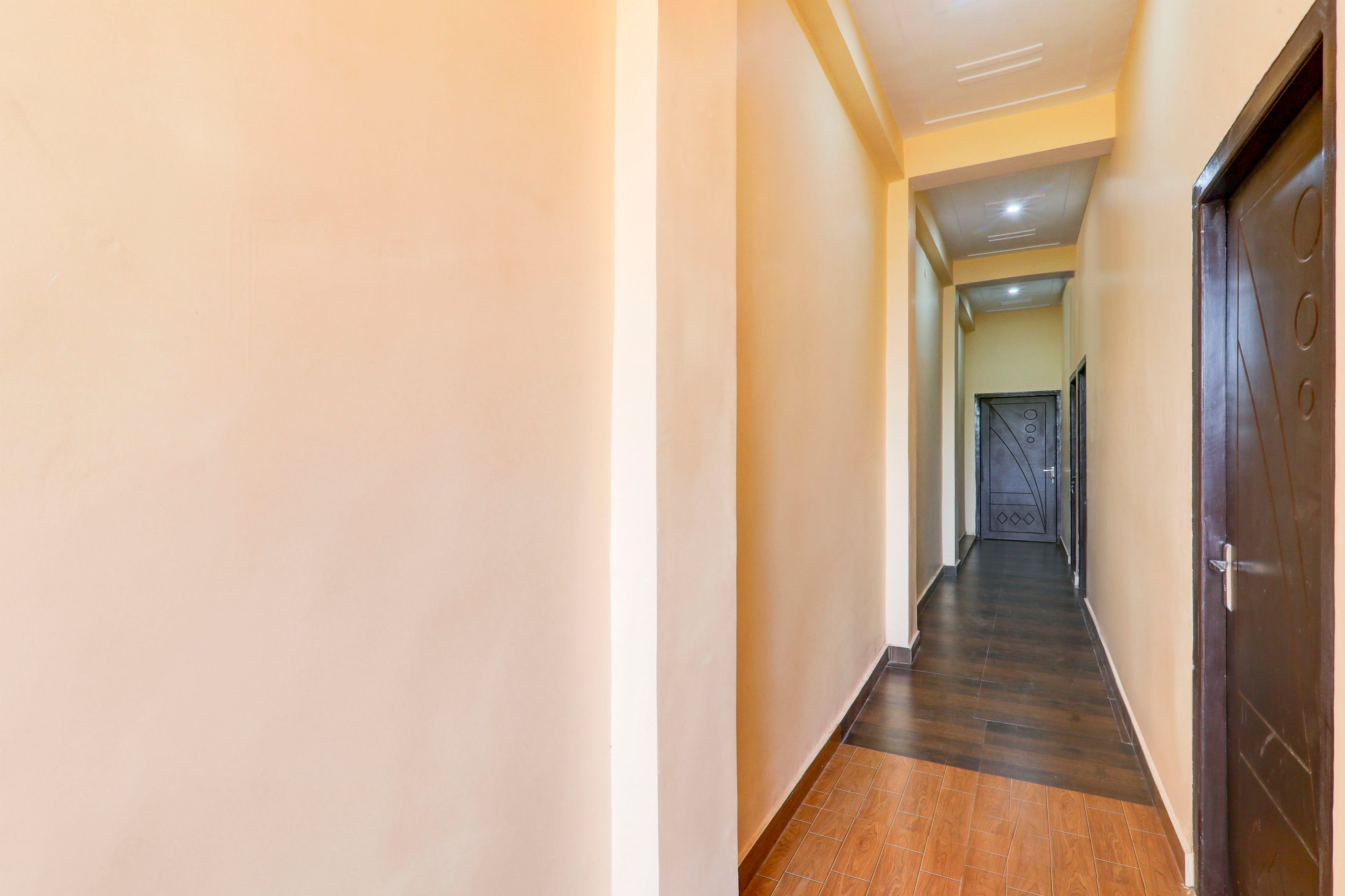 Super Hotel O Arjun Ganj in Lucknow