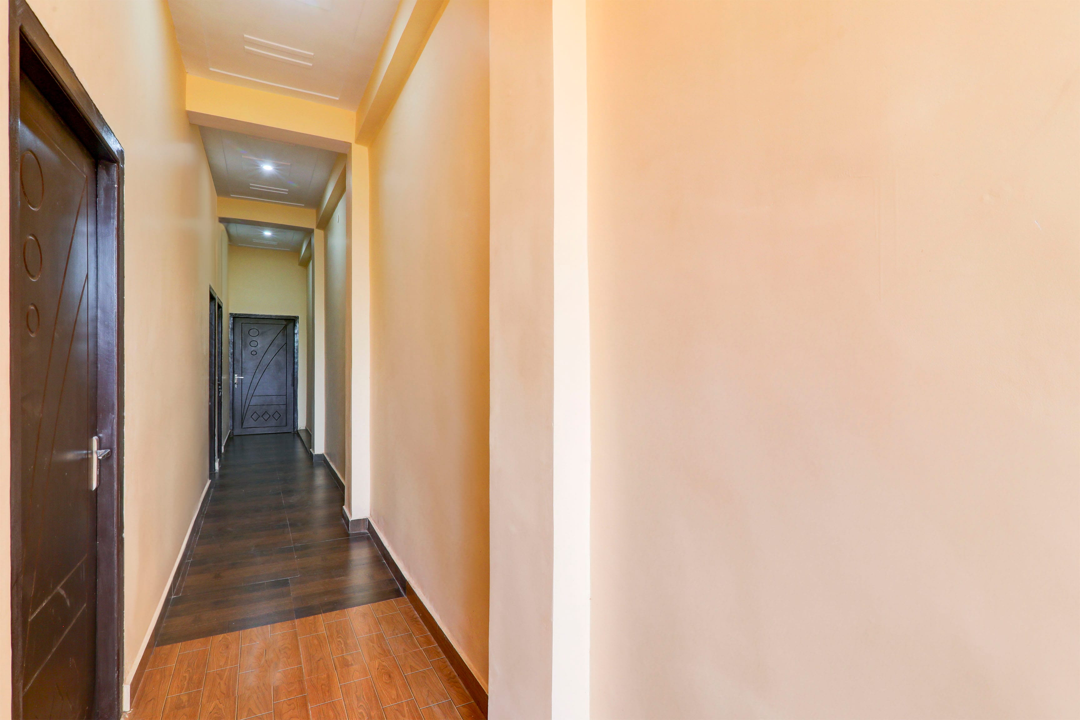 Super Hotel O Arjun Ganj in Lucknow